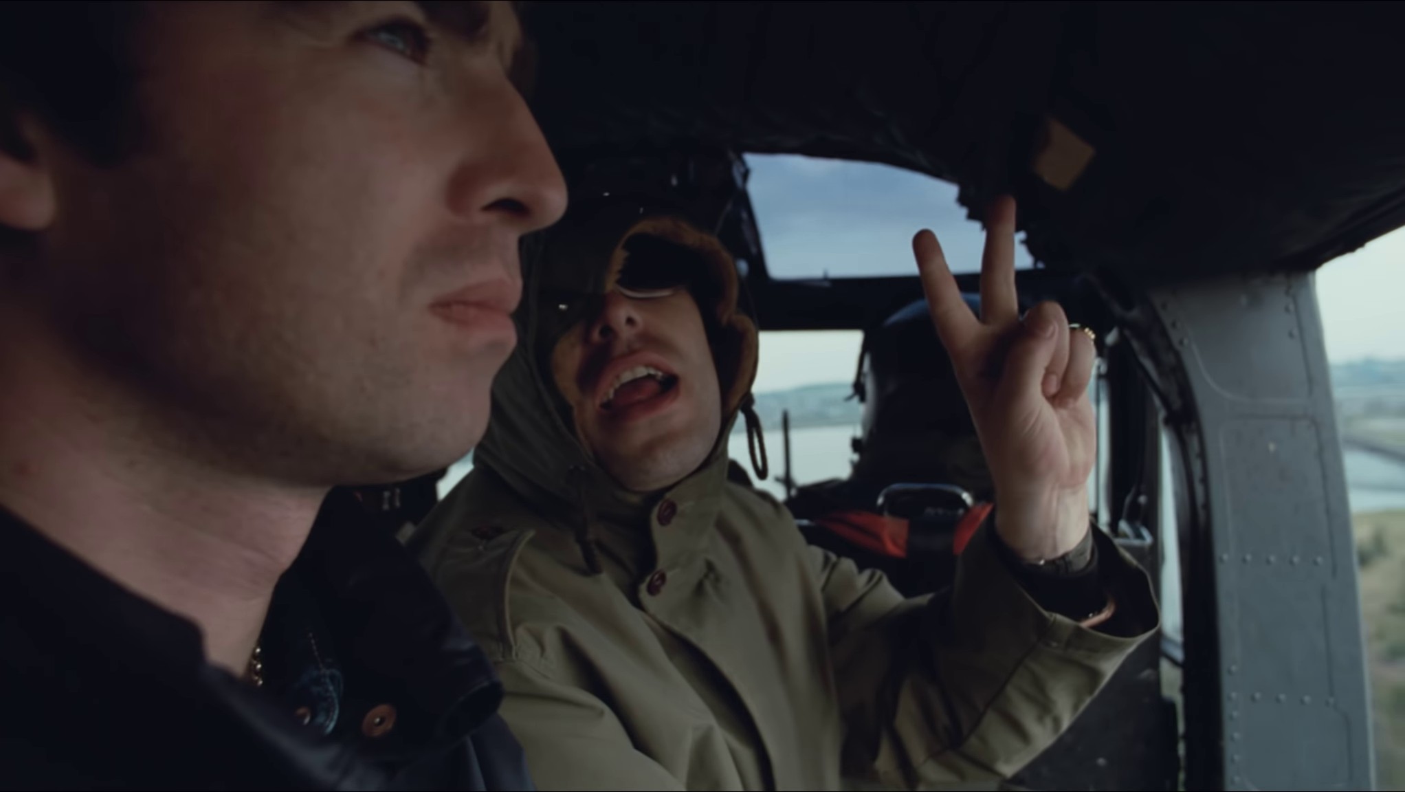 D'you know what I mean  (2016) —  shot,  lighting