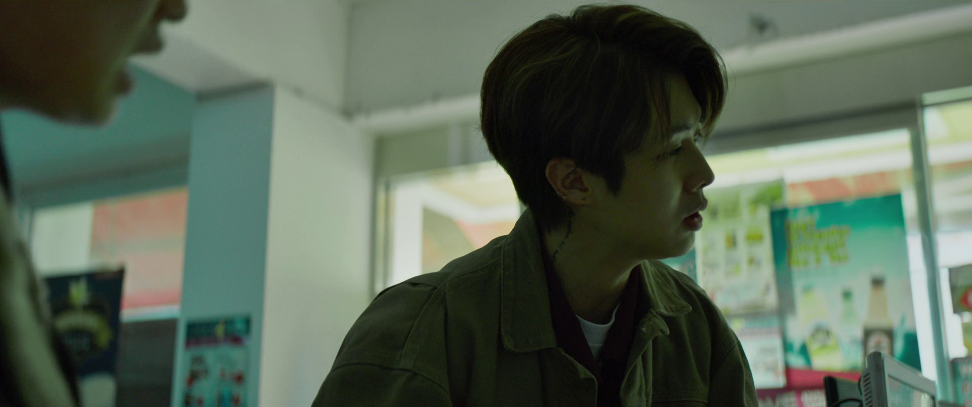 Time to Hunt (2020) —  shot,  lighting