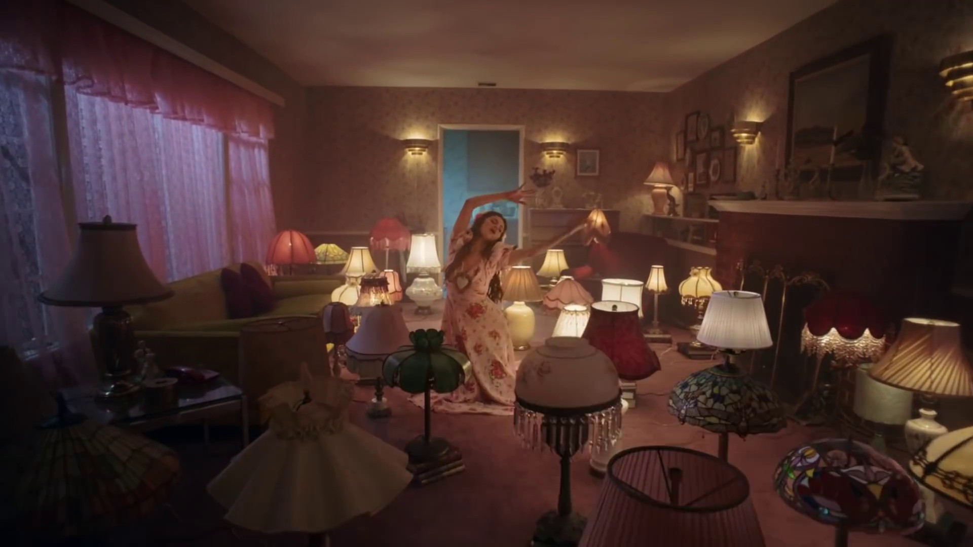 De Una Vez (2021) —  shot,  lighting