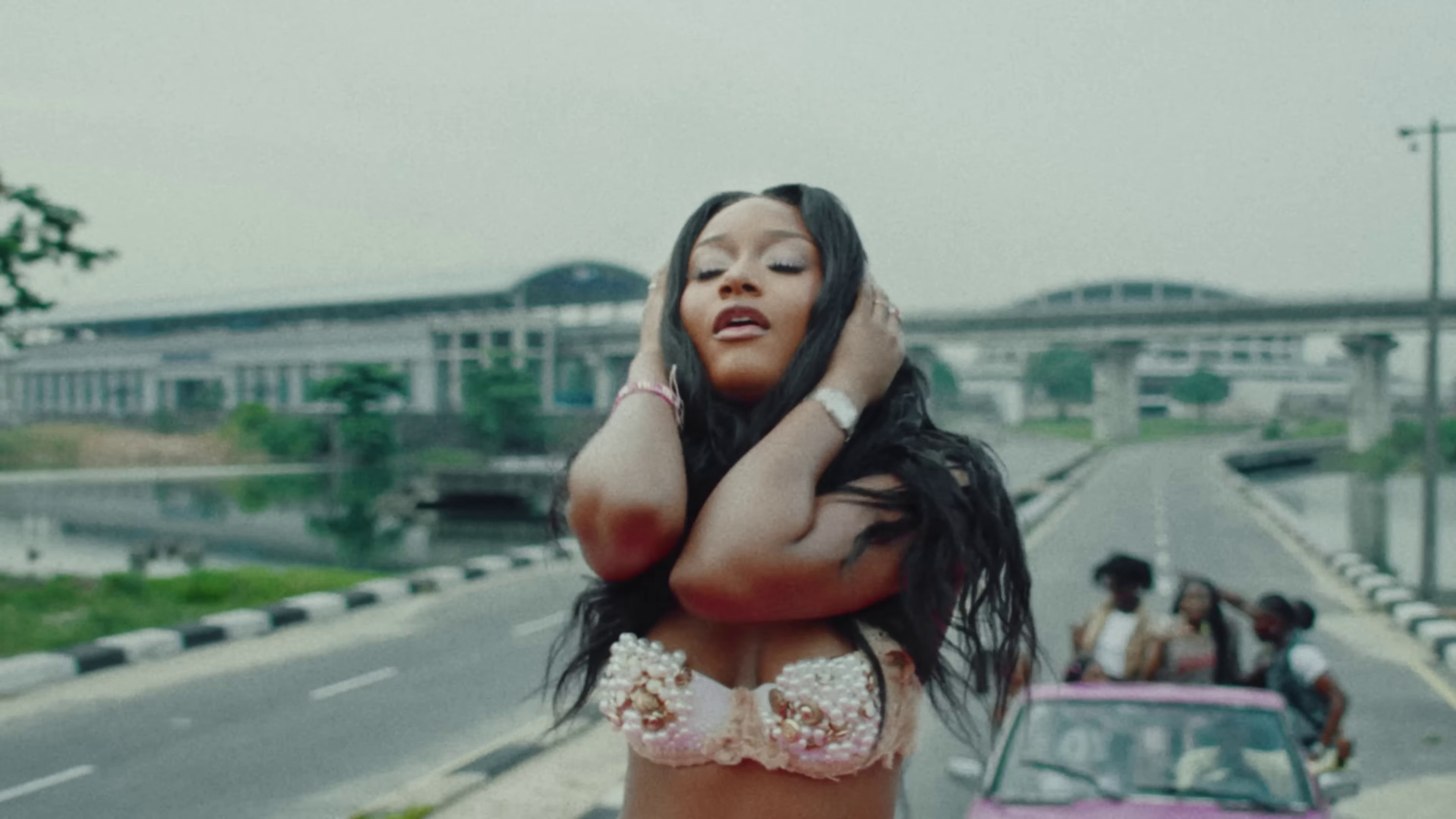 Hypé (2024) —  shot,  lighting