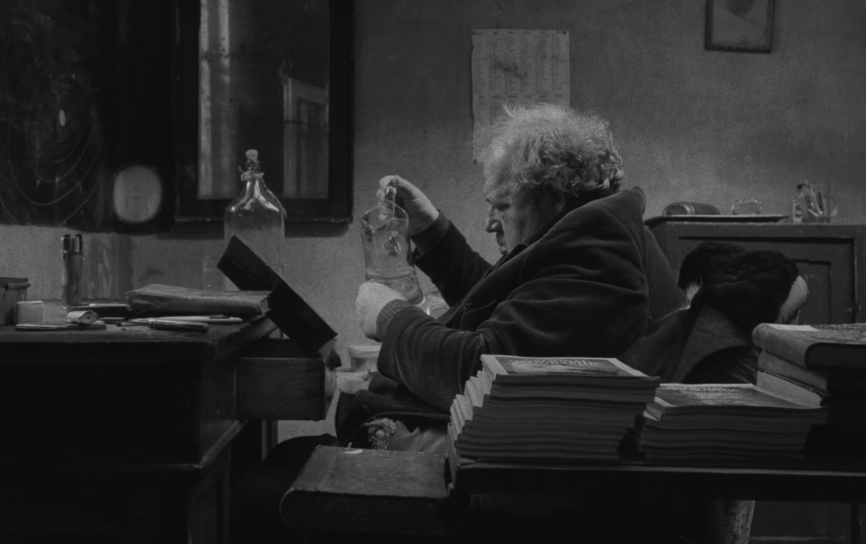 Satantango (1994) —  shot,  lighting