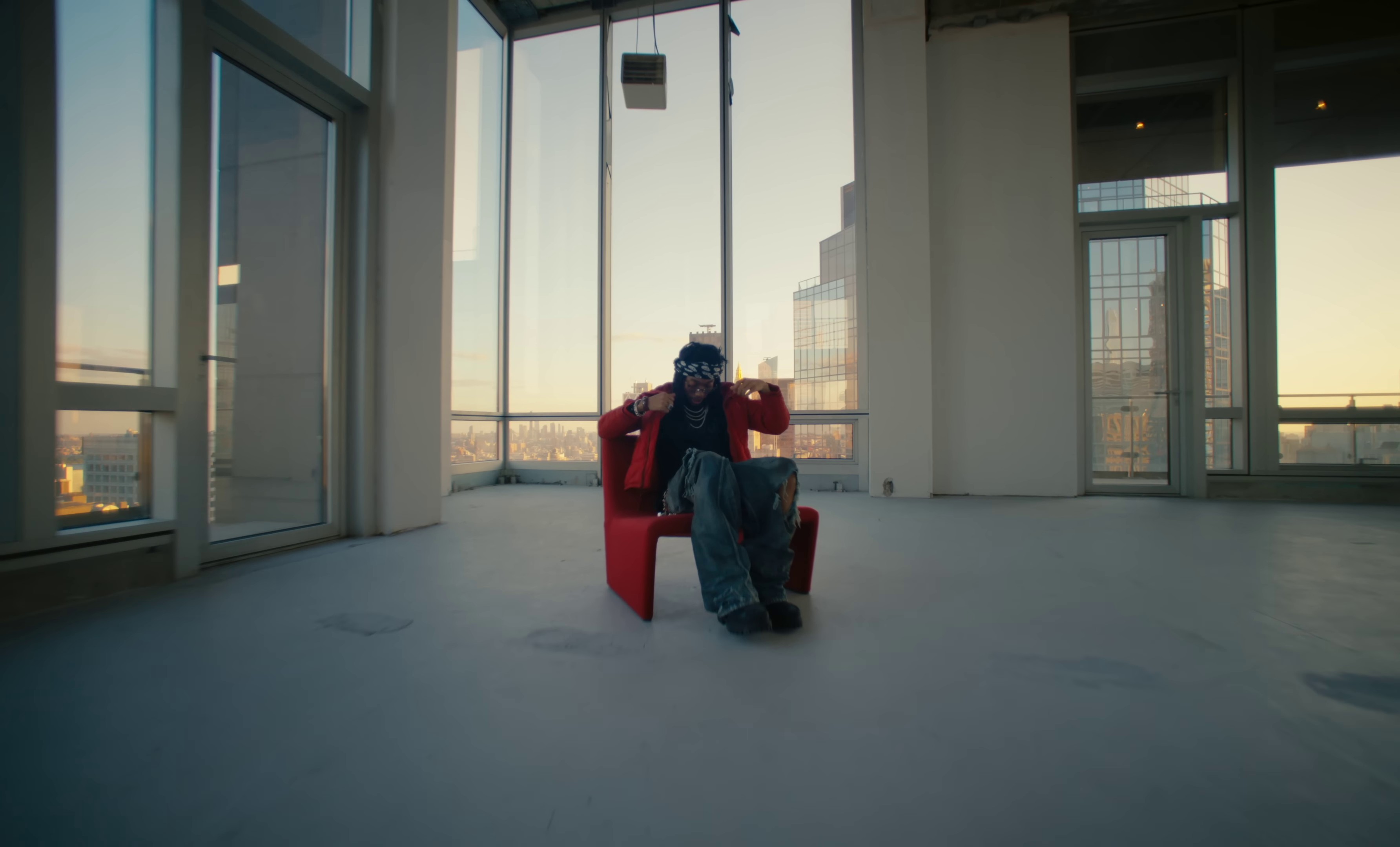  Yves (2023) —  shot,  lighting