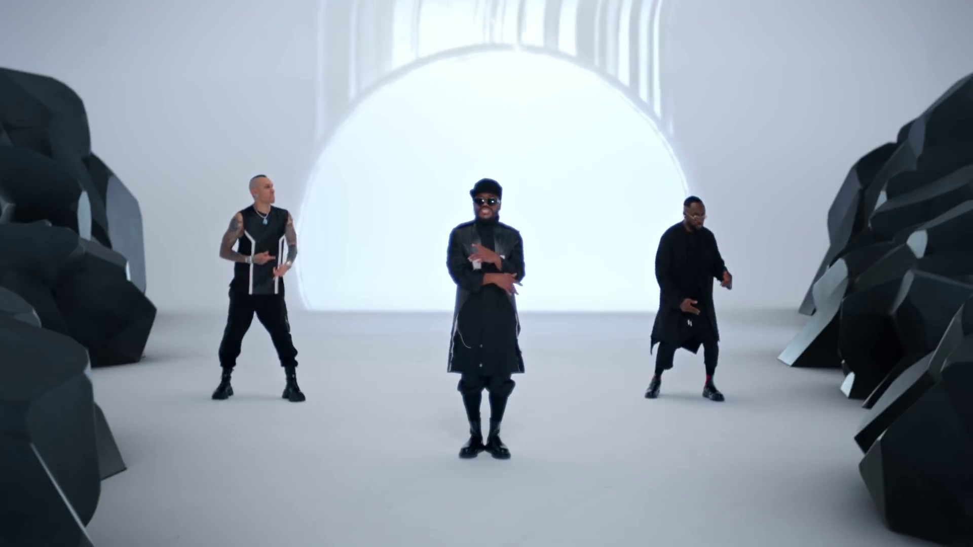 GIRL LIKE ME (2020) —  shot,  lighting