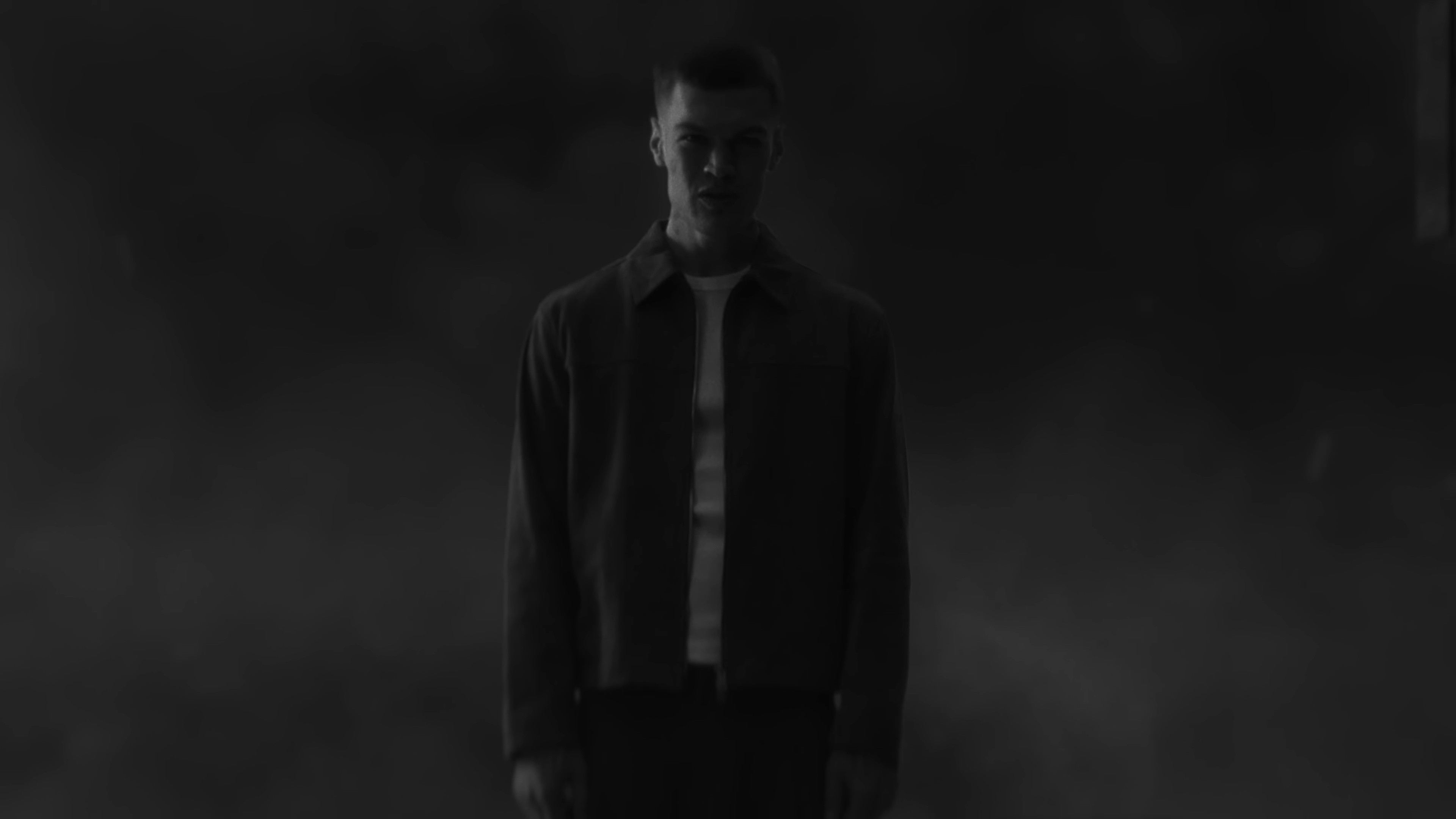 Piangere a 90 (2025) —  shot,  lighting