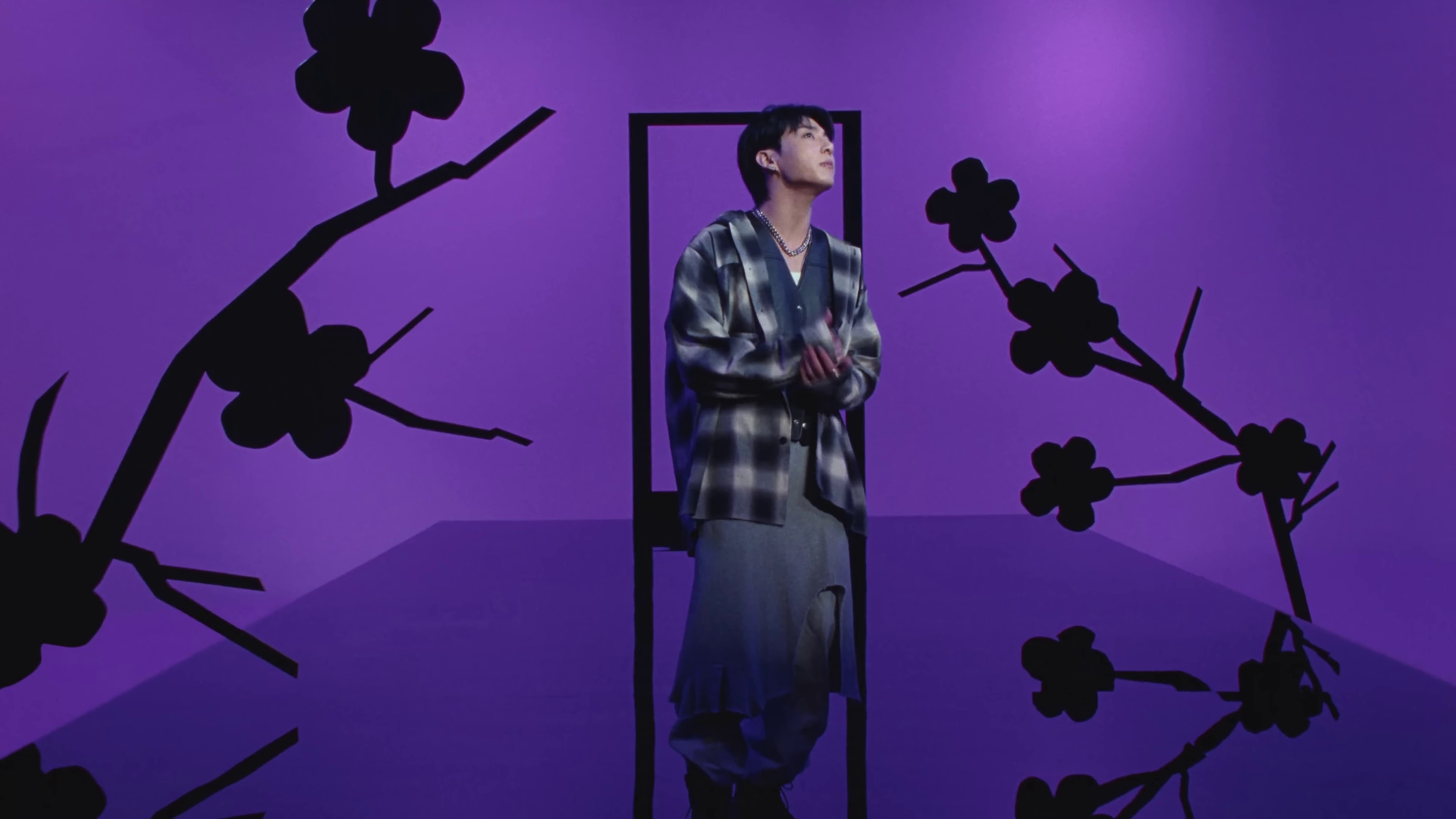 TOO MUCH (2023) —  shot,  lighting