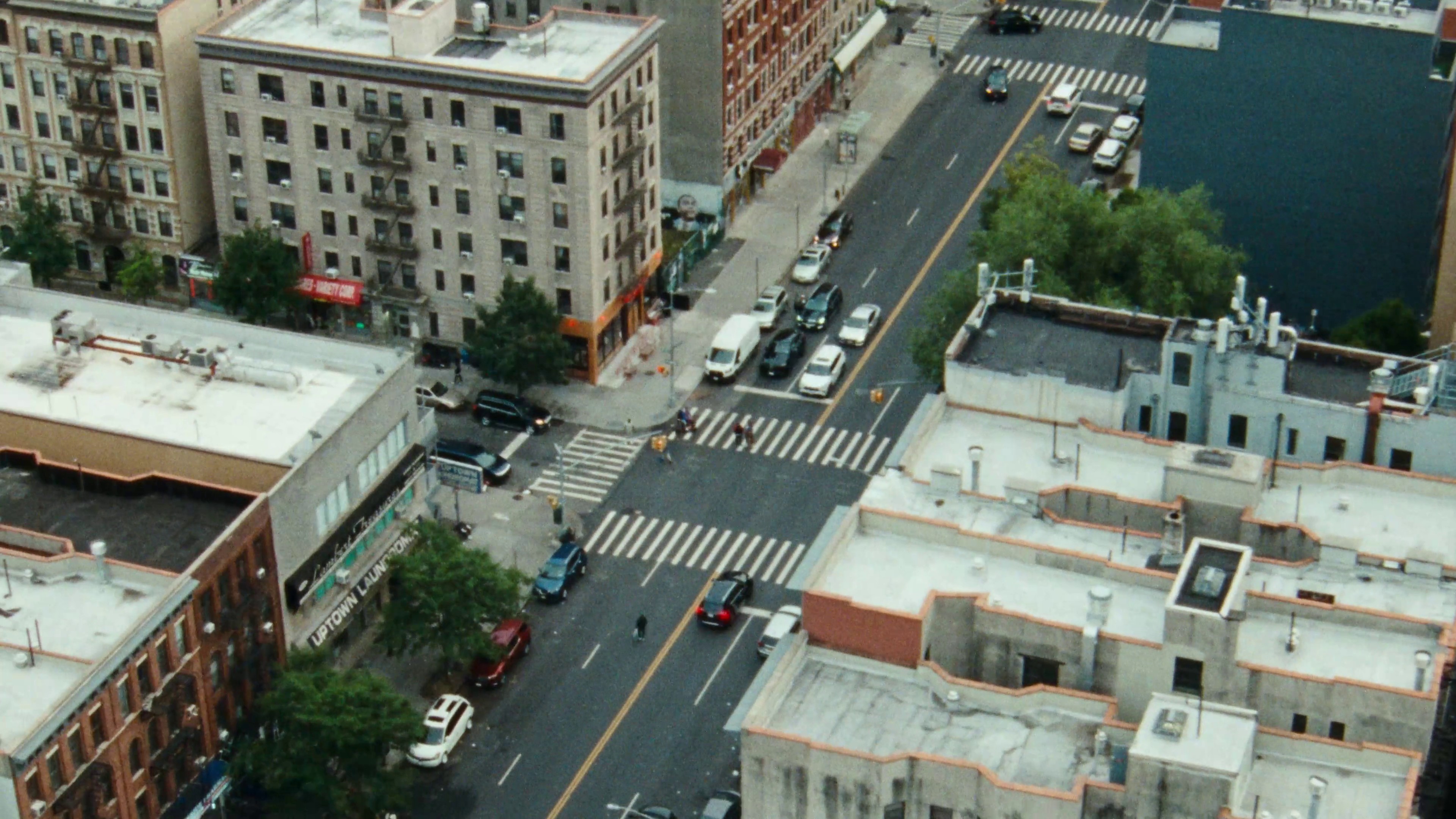 Roter Velour (2023) —  shot,  lighting