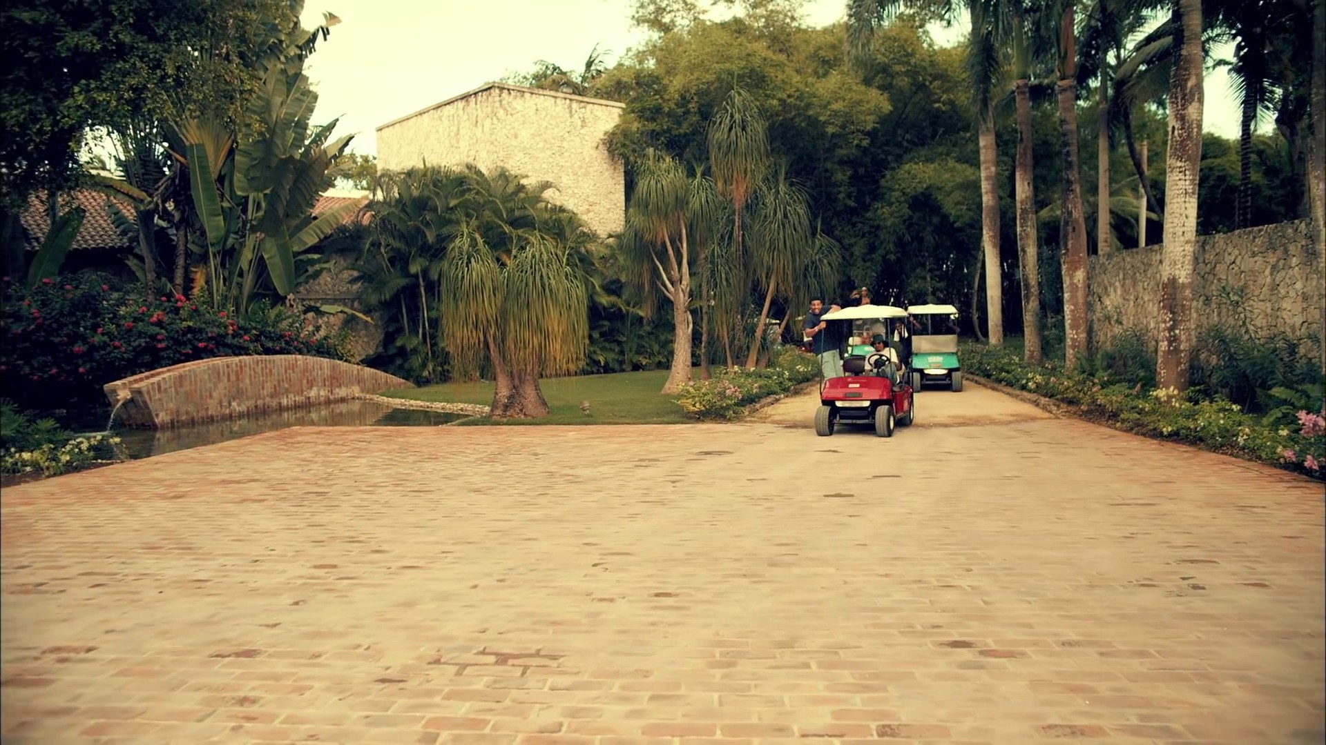 Started From The Bottom  (2013) —  shot,  lighting