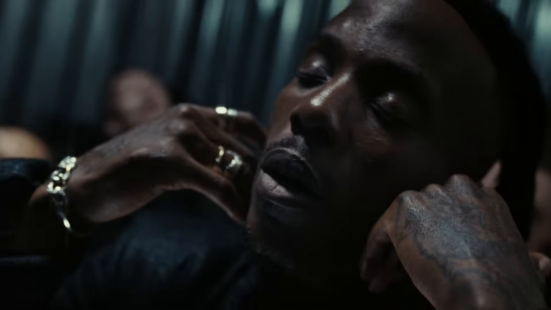 Electronic Talk (2025) —  shot,  lighting