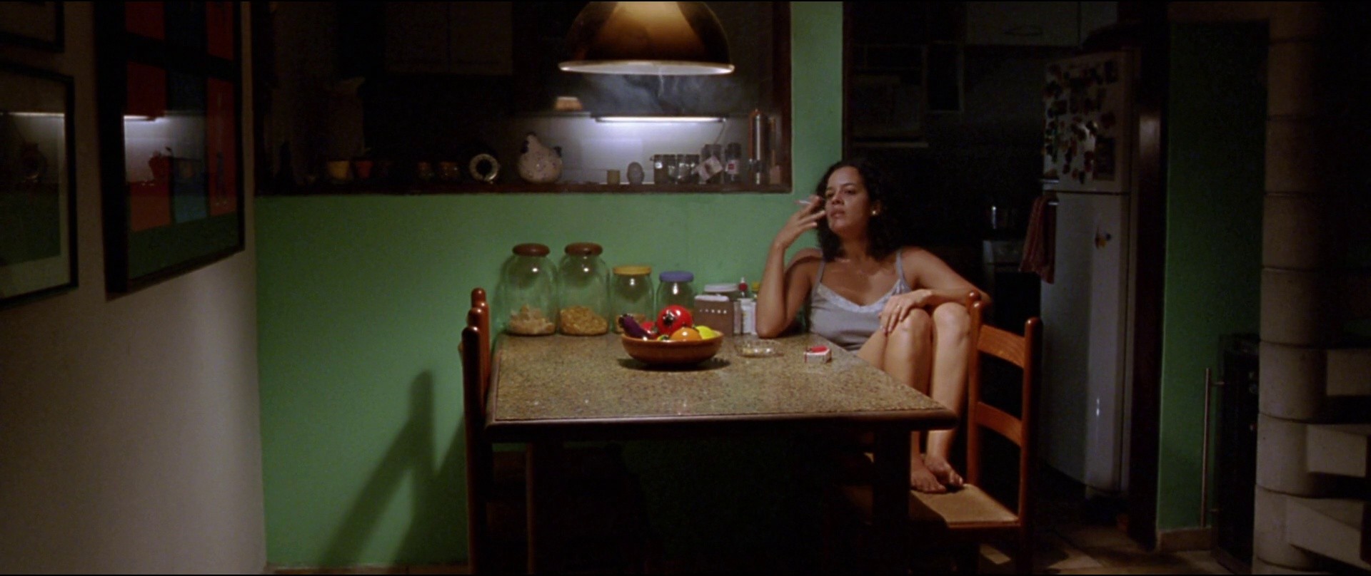 Neighboring Sounds (2013) —  shot,  lighting