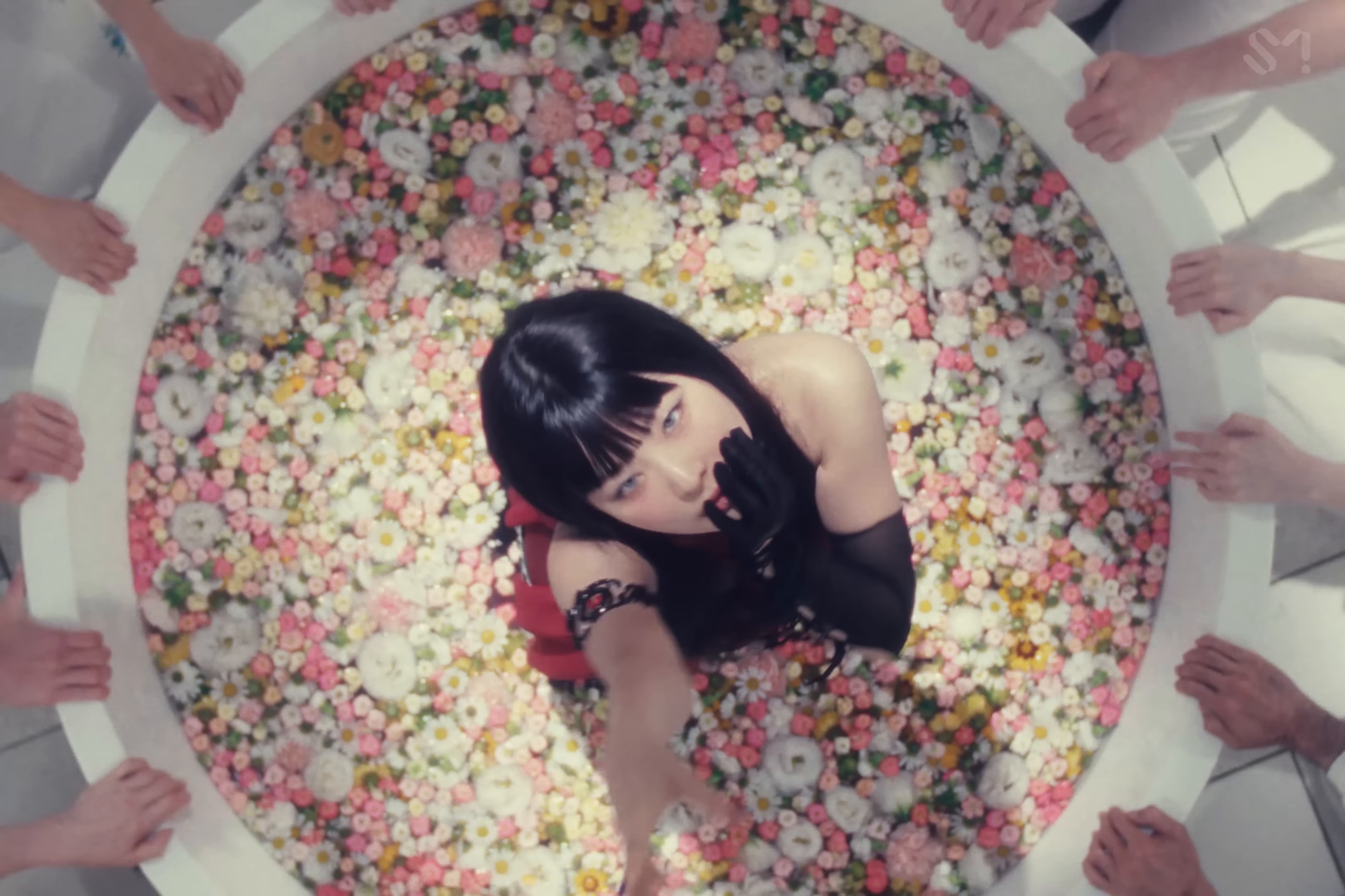 Cosmic (2024) —  shot,  lighting