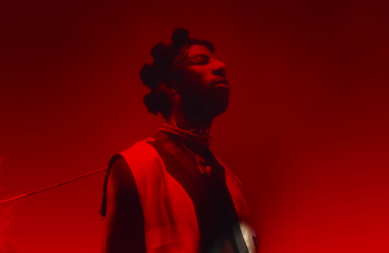 911  (2020) —  shot,  lighting