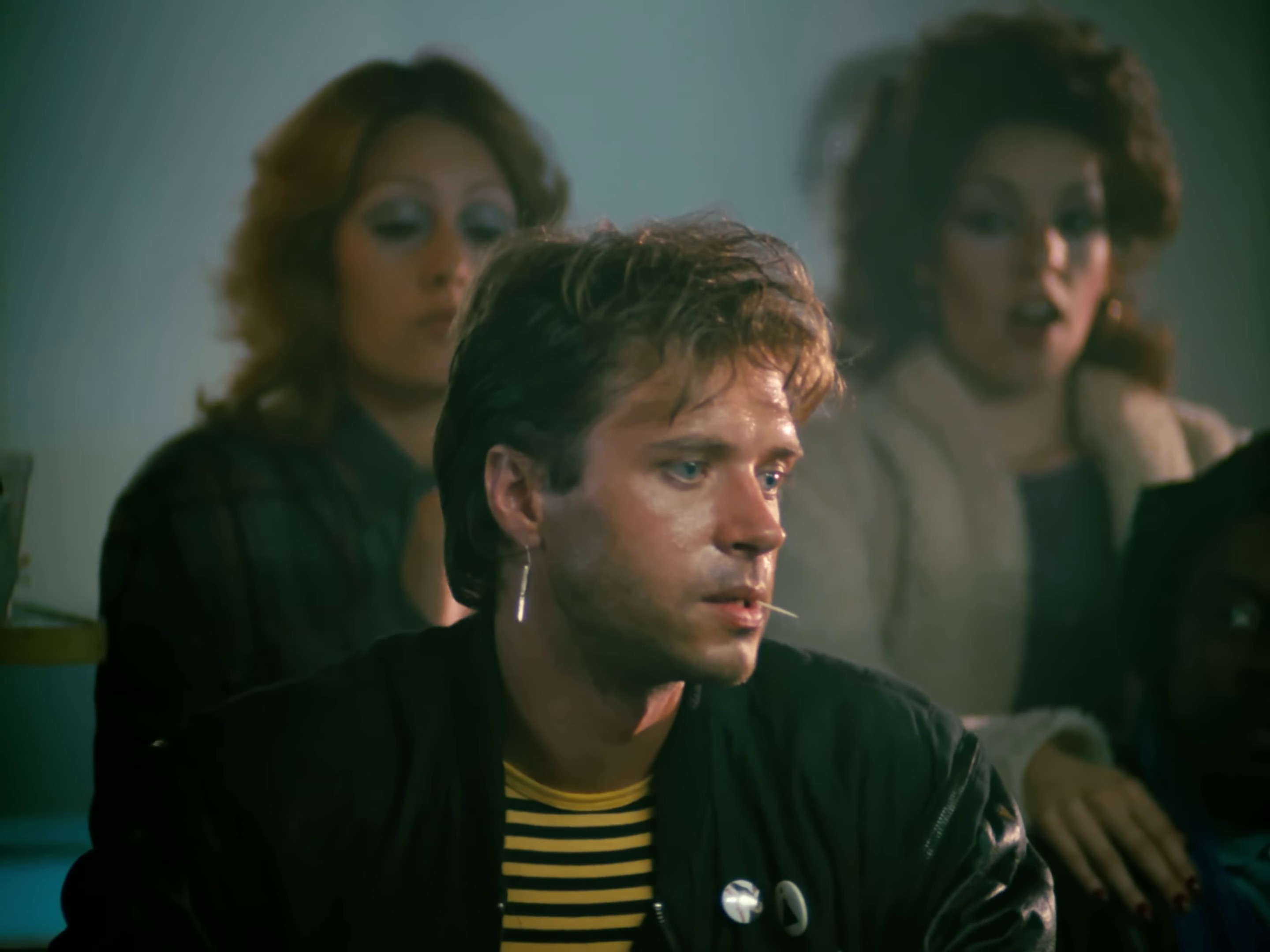 Beat it (1982) —  shot,  lighting