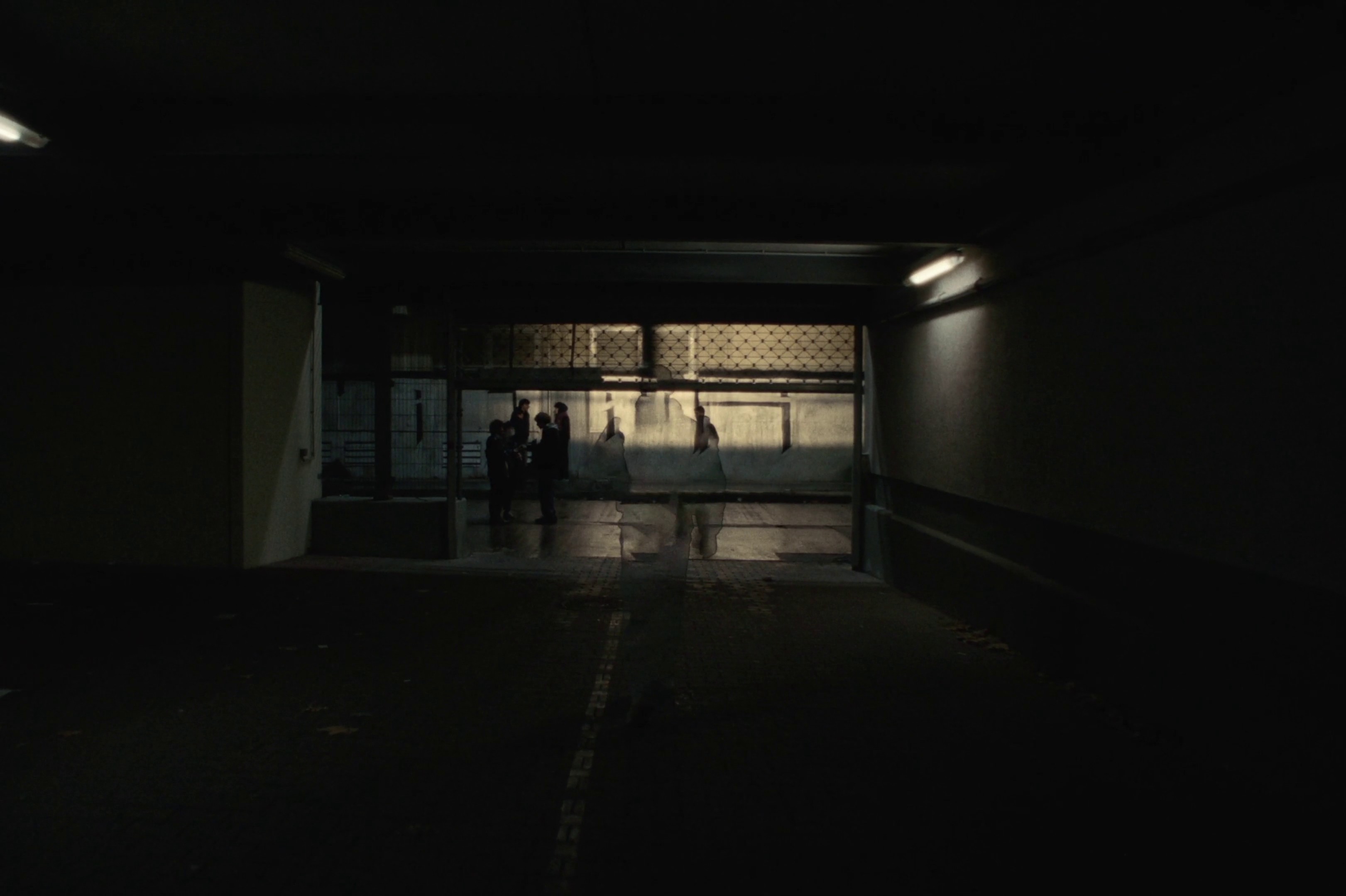 FAST LAND (2022) —  shot,  lighting