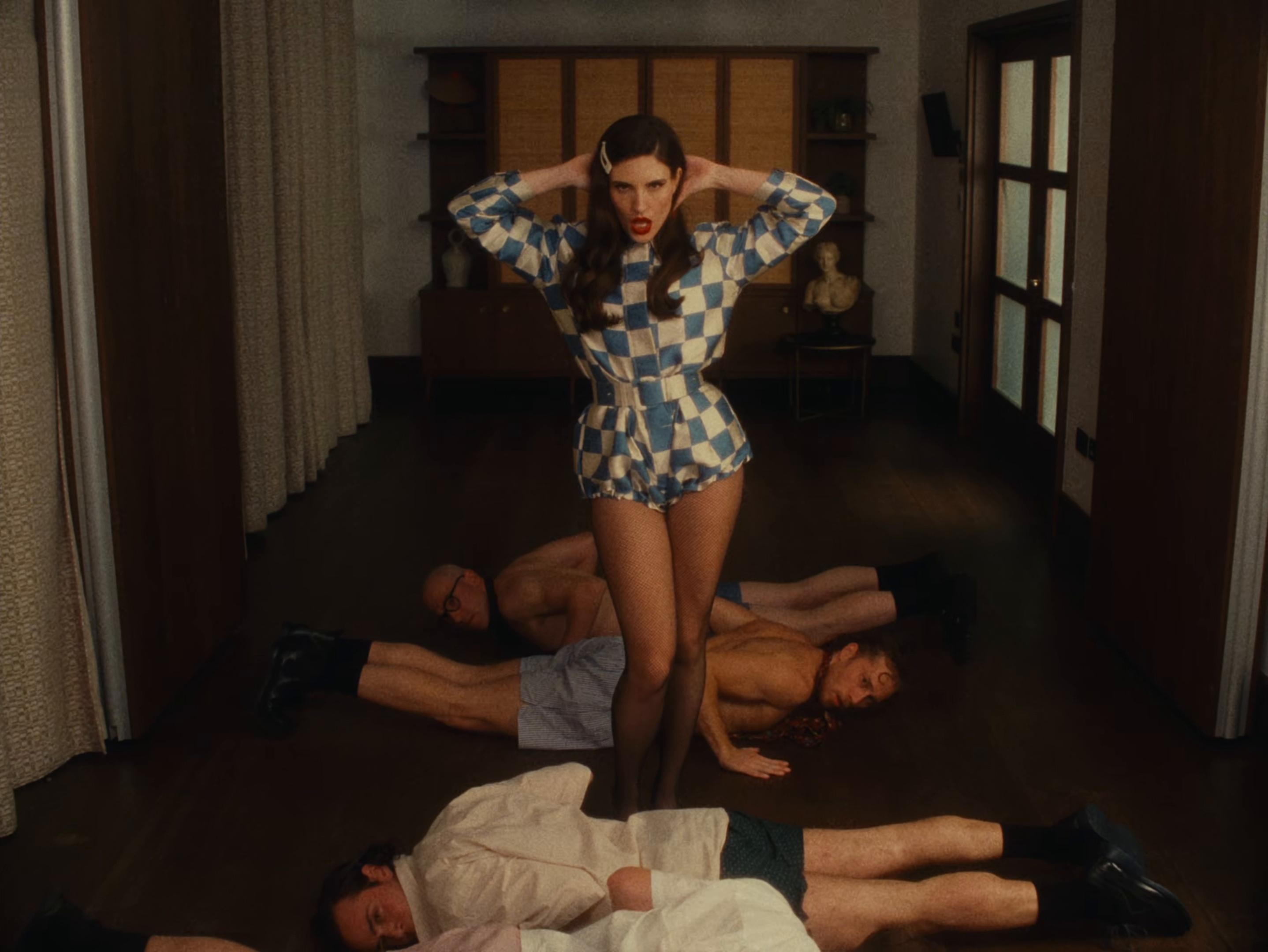 Sì lo so (2026) —  shot,  lighting