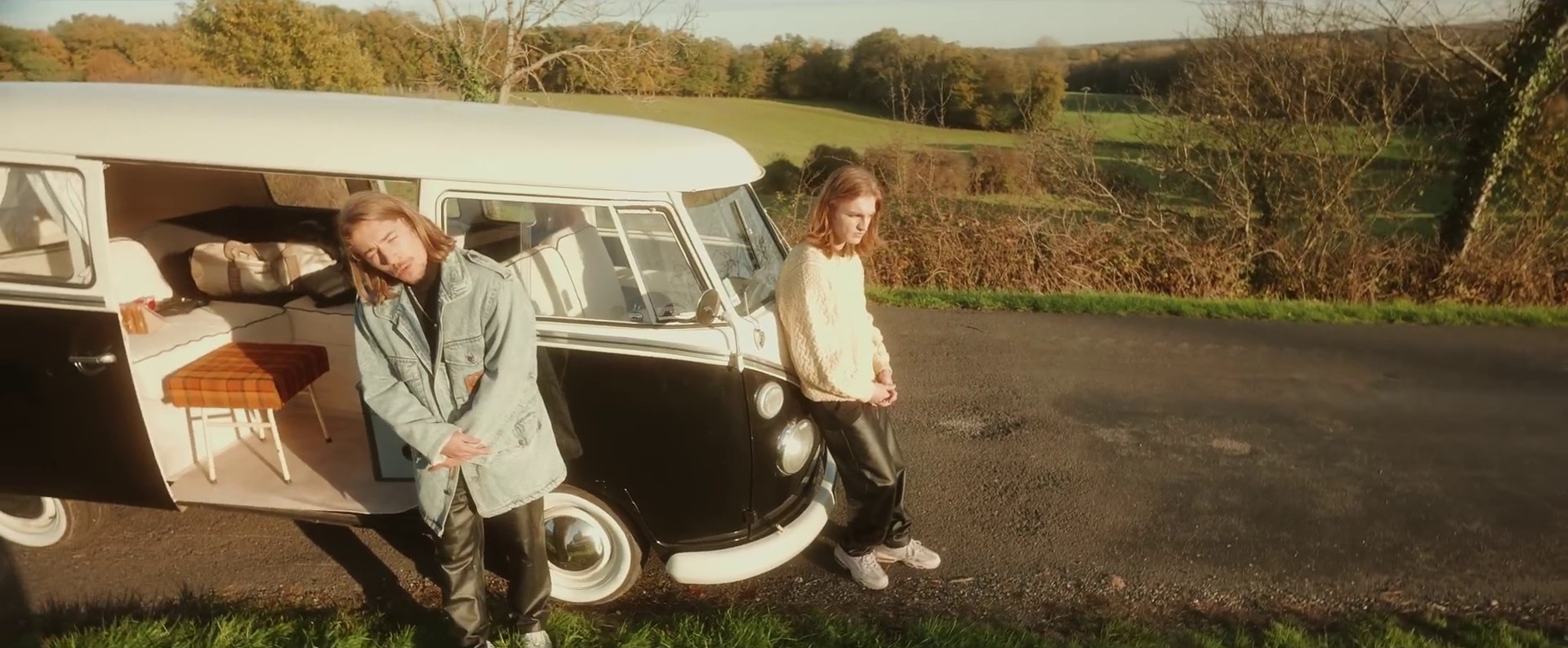 Volkswagen (2022) —  shot,  lighting