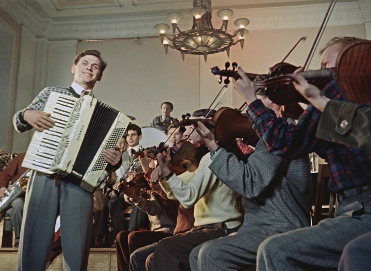 Carnival in Moscow (1956) —  shot,  lighting
