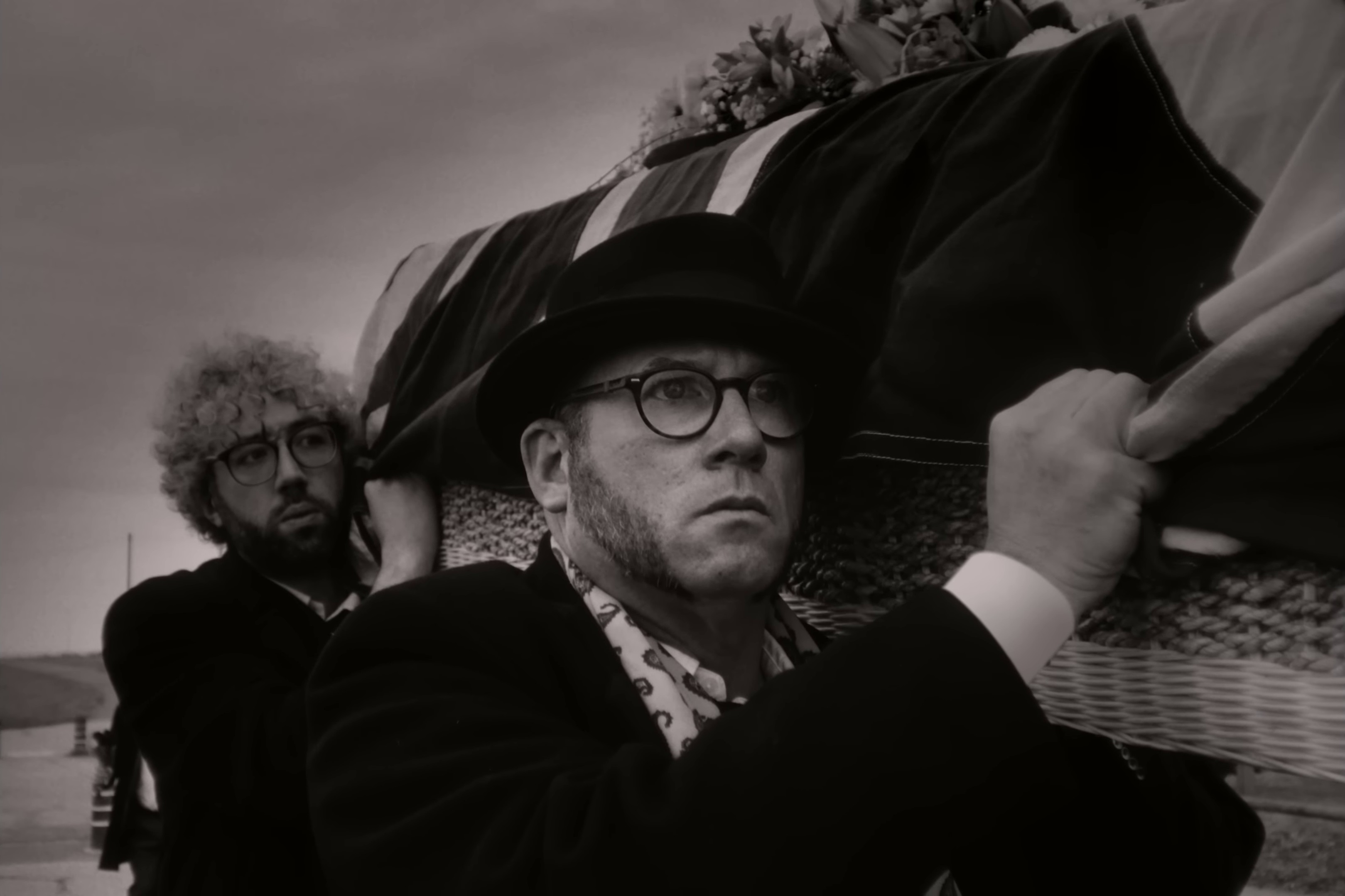 Shiver (2024) —  shot,  lighting