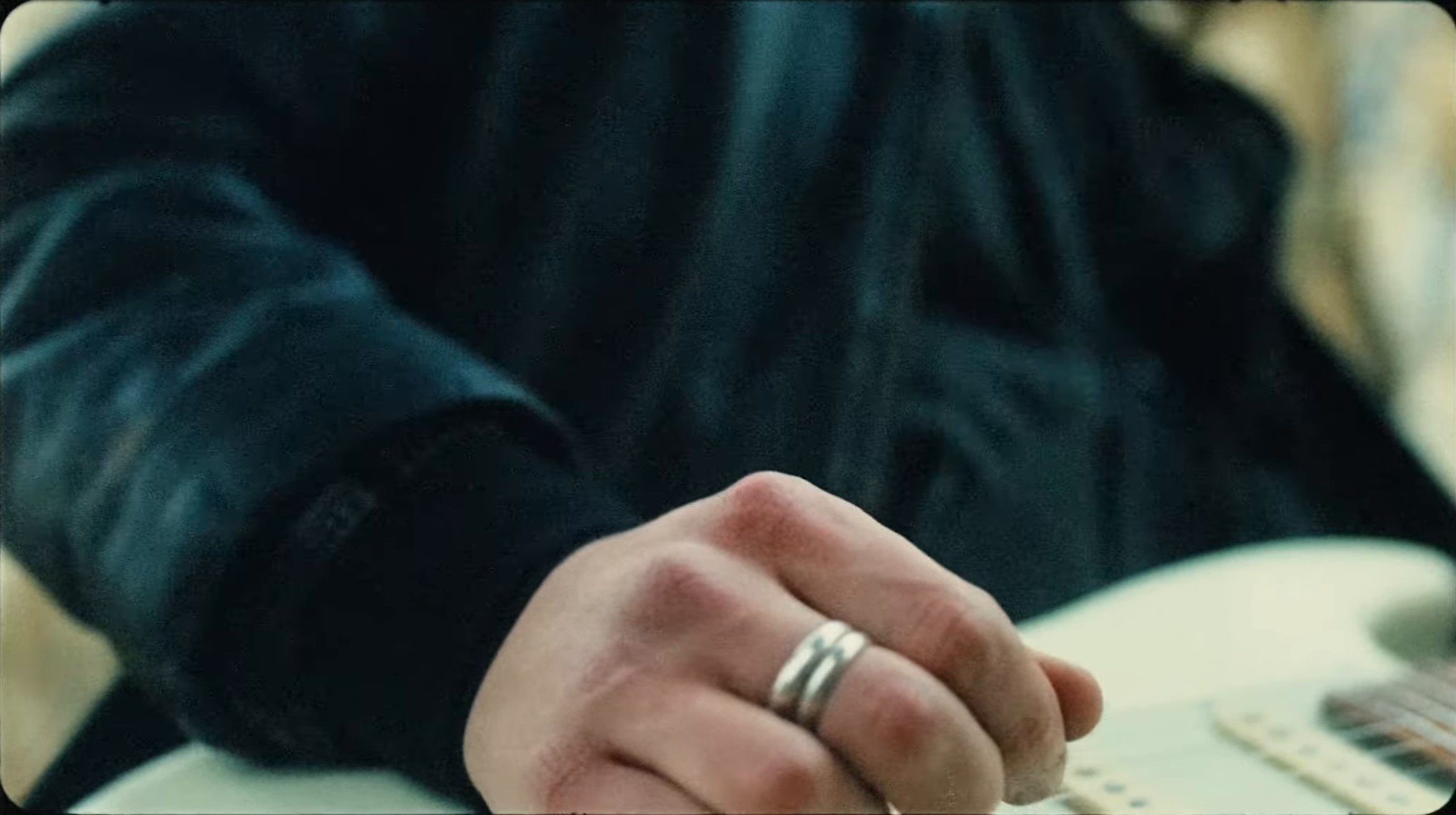 babytooth (2024) —  shot,  lighting