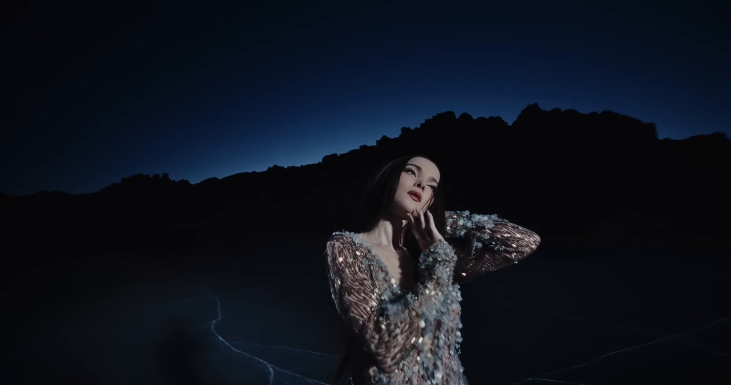 Romeo (2025) —  shot,  lighting