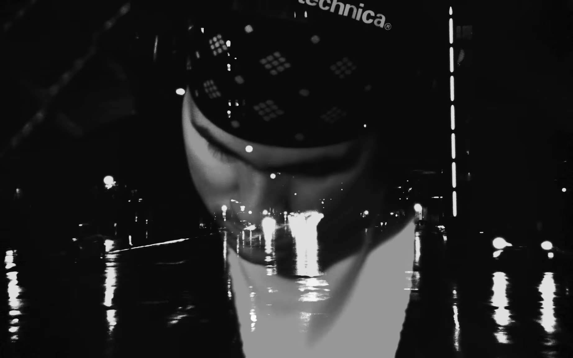 COLMILLO (2023) —  shot,  lighting