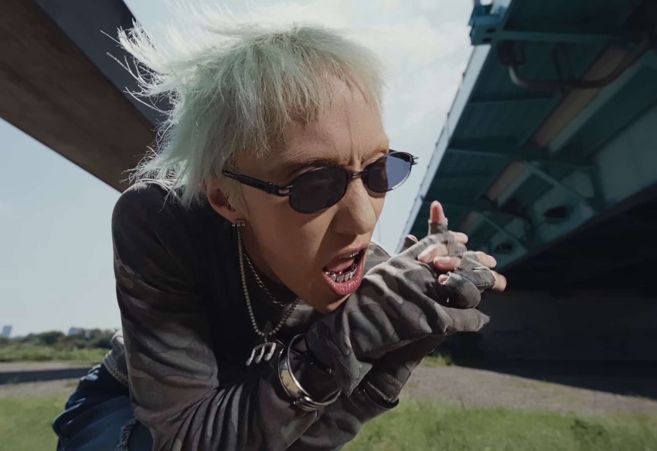 LOVE ME (2025) —  shot,  lighting