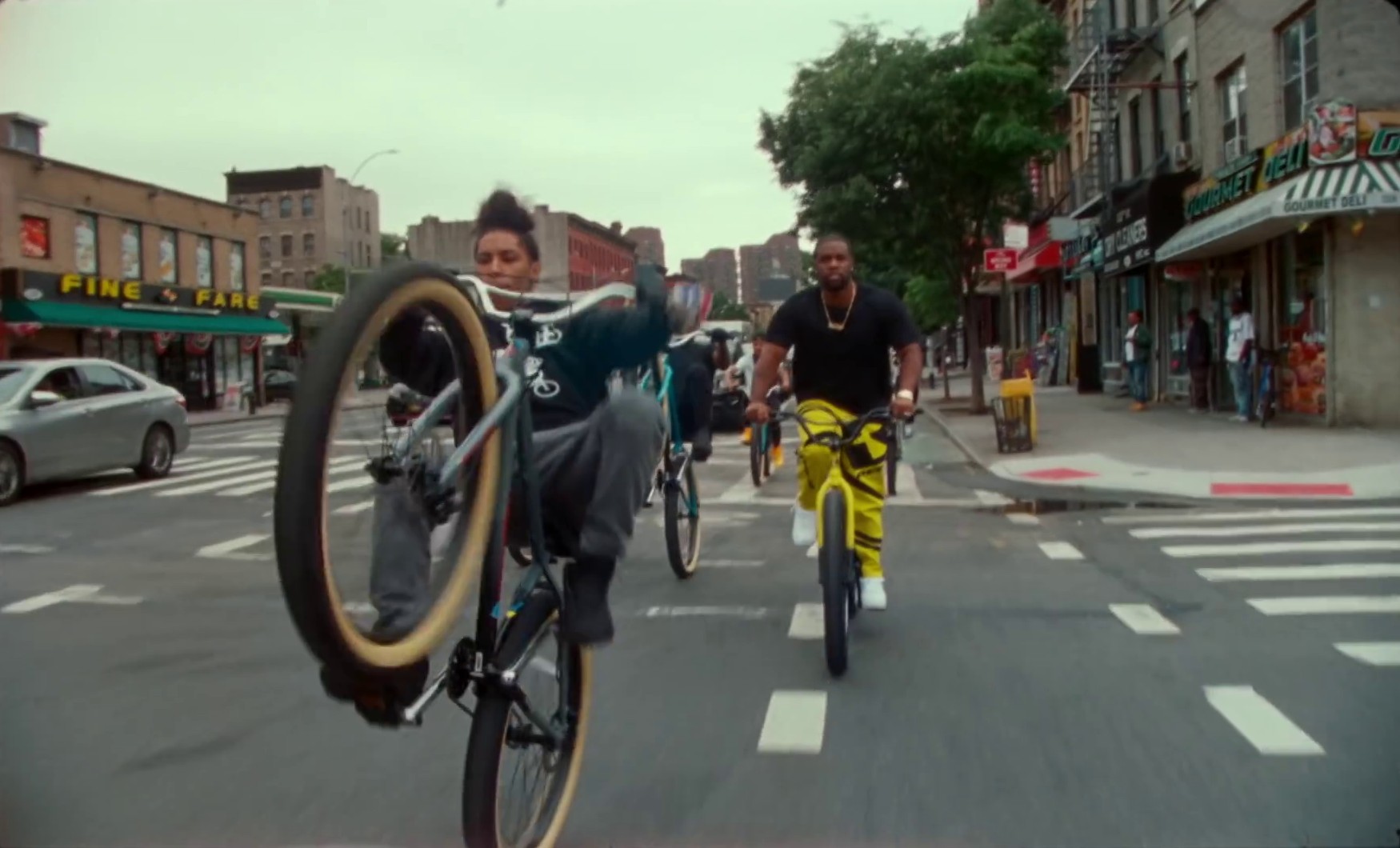 Floor Seats  (2019) —  shot,  lighting