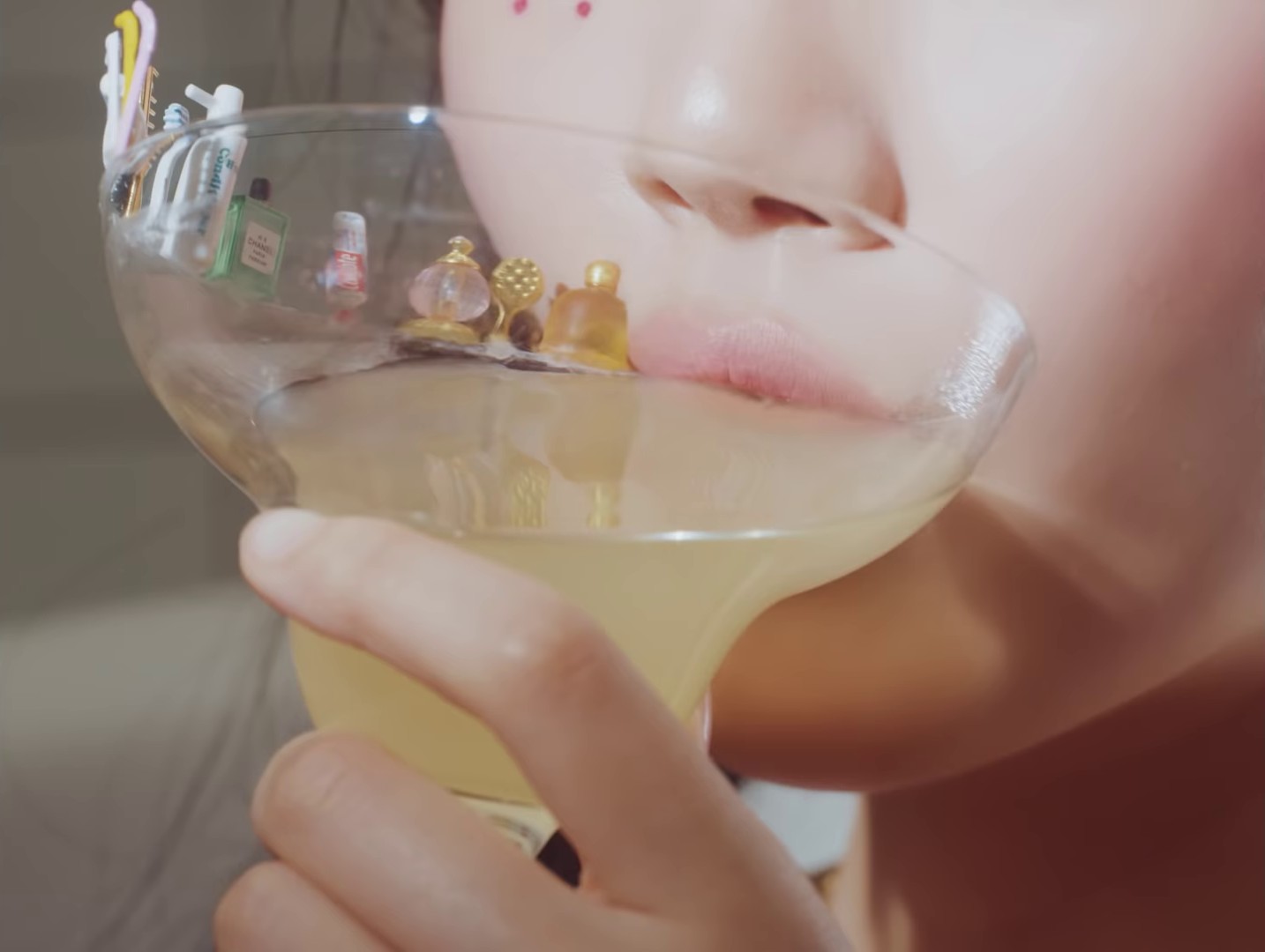 BINU (2019) —  shot,  lighting