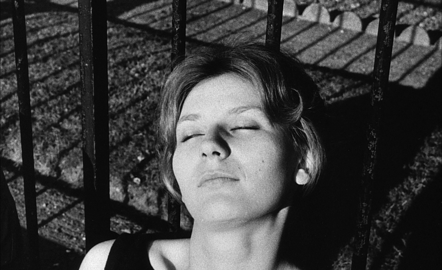 La Jetée (1962) —  shot,  lighting