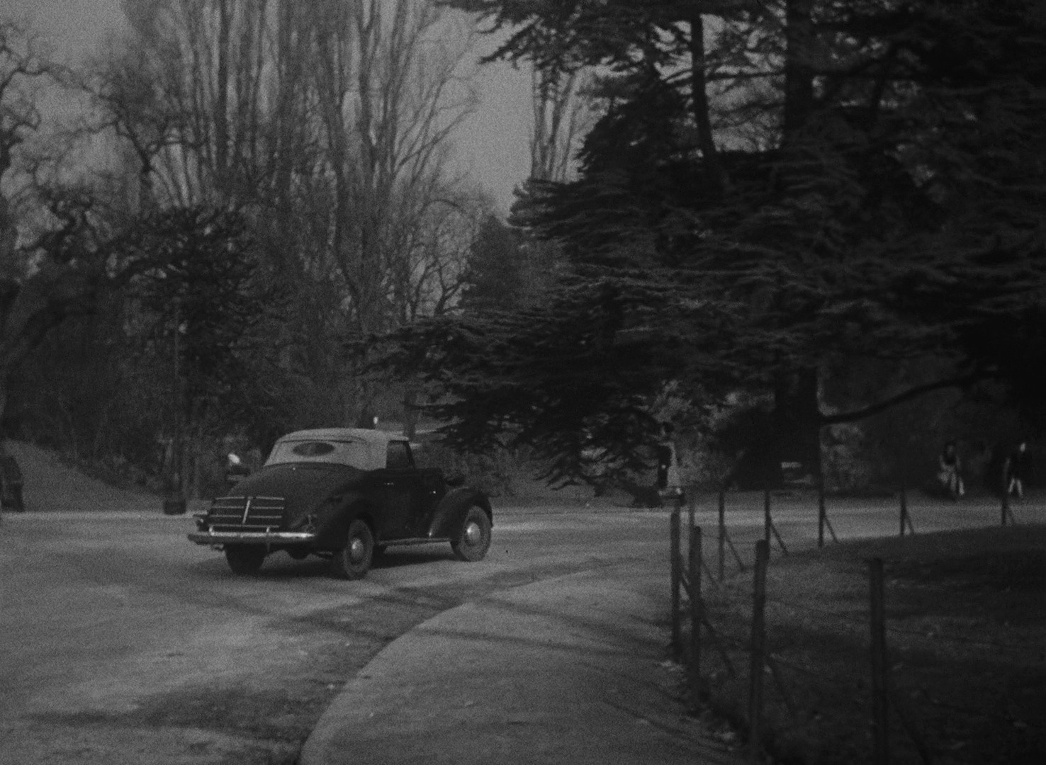 The Ladies of the Bois de Boulogne (1945) —  shot,  lighting