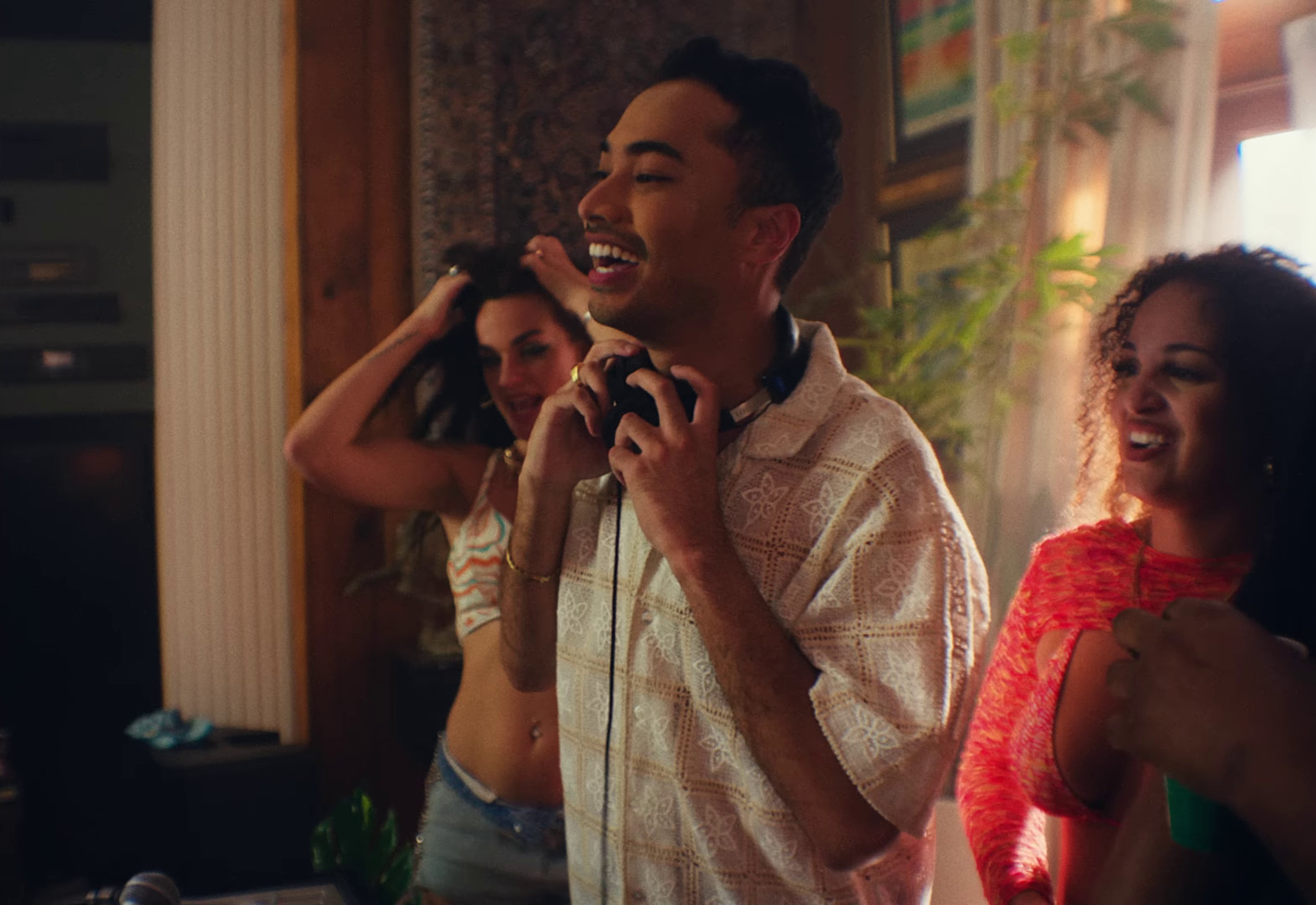 Coming Your Way (2023) —  shot,  lighting