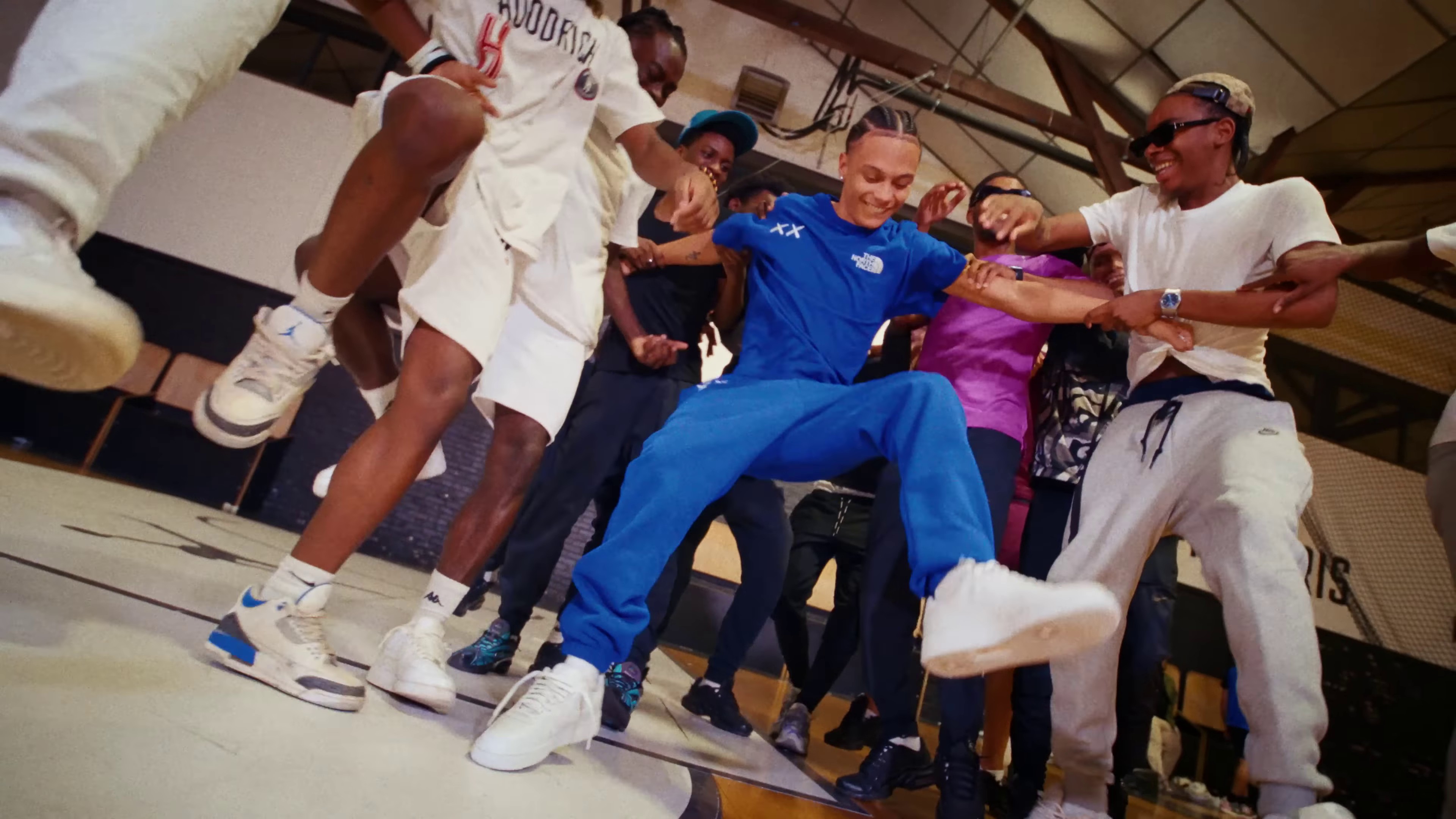 Gmail (2023) —  shot,  lighting