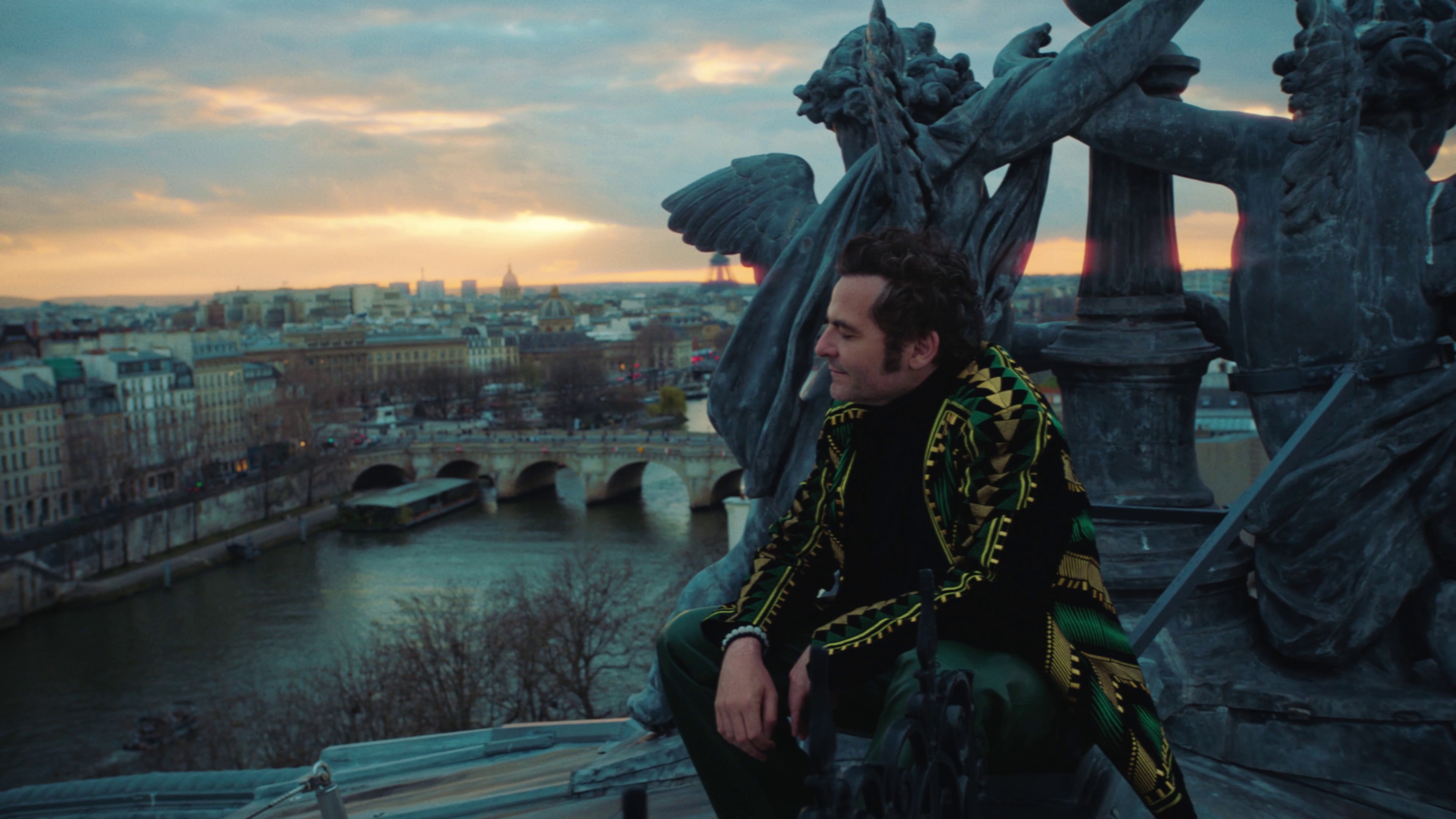 MASSA DEN (2023) —  shot,  lighting