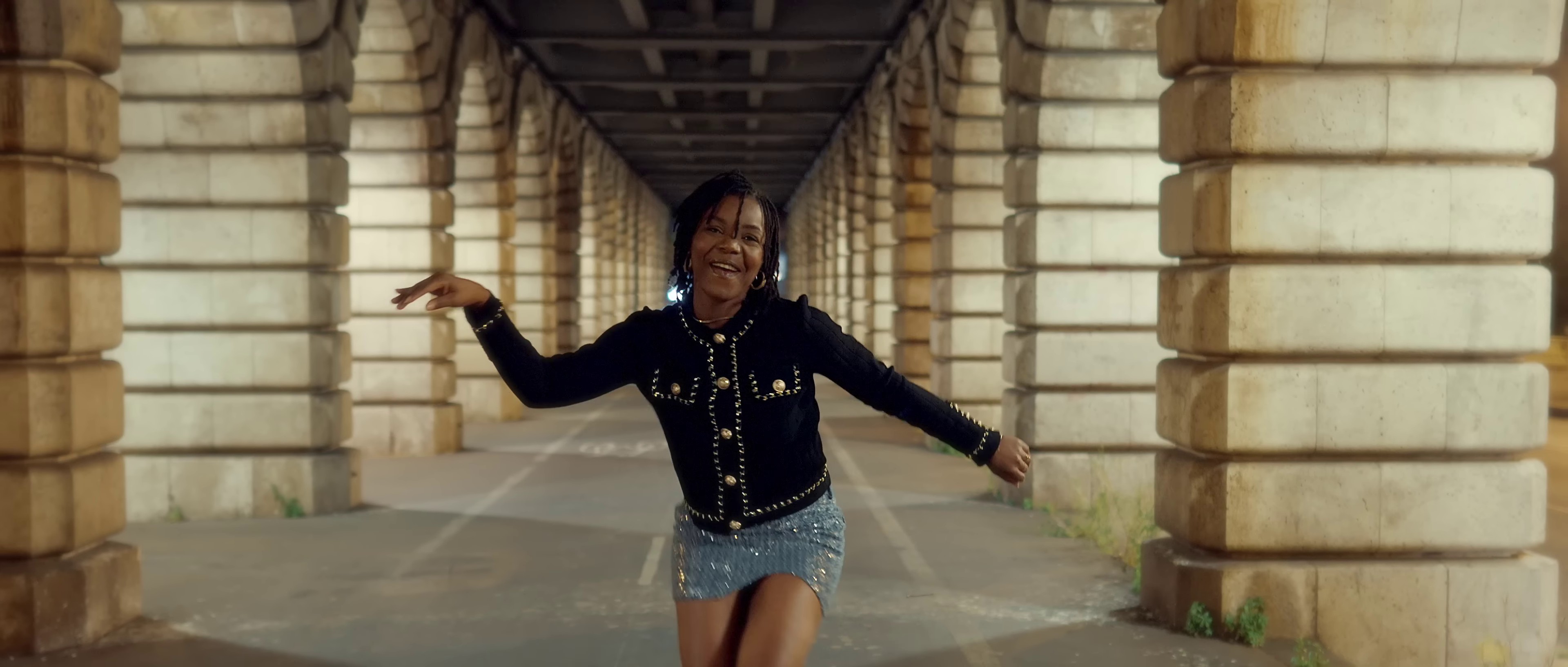 BOR’O nini (2023) —  shot,  lighting