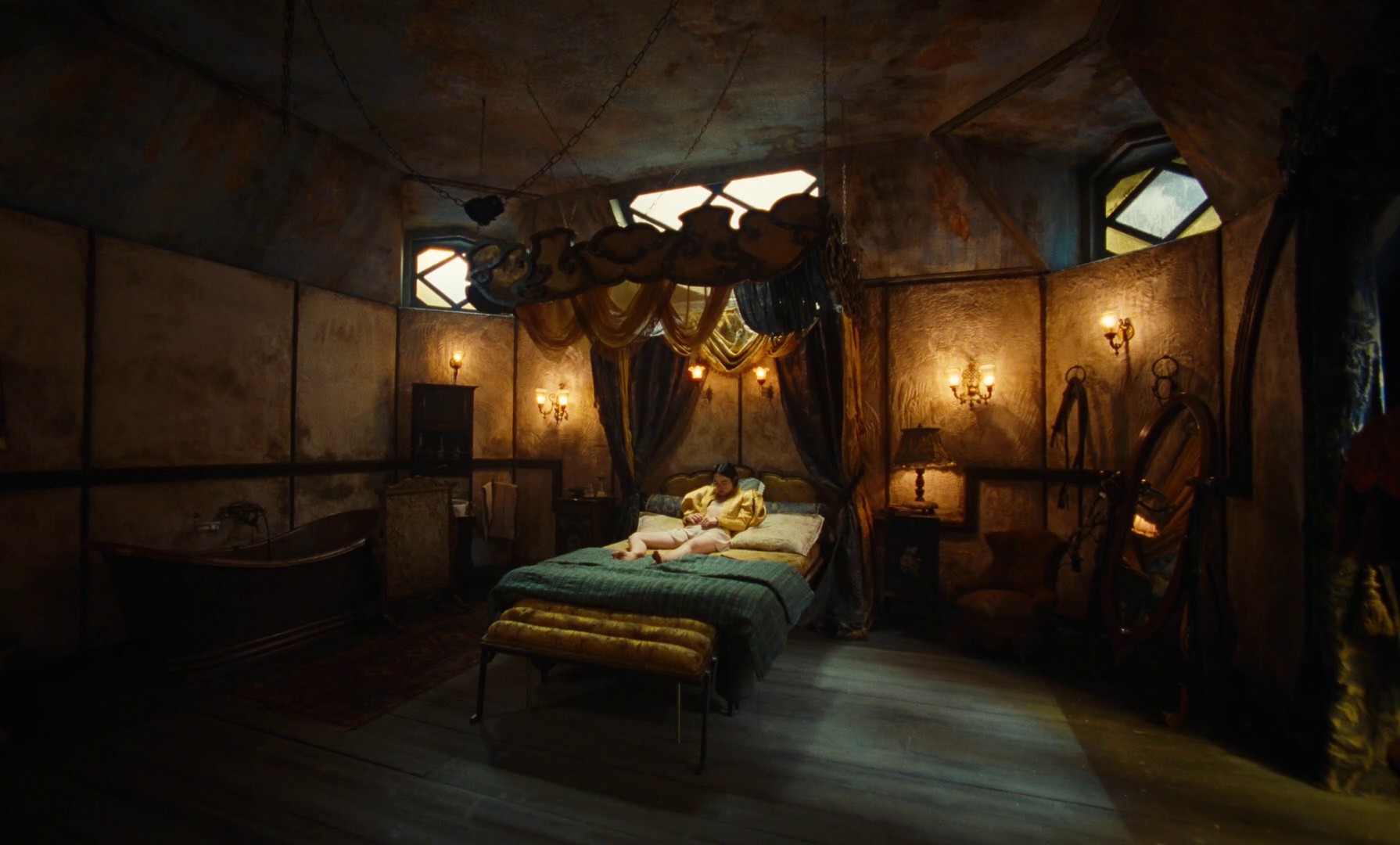 Poor Things (2024) —  shot,  lighting