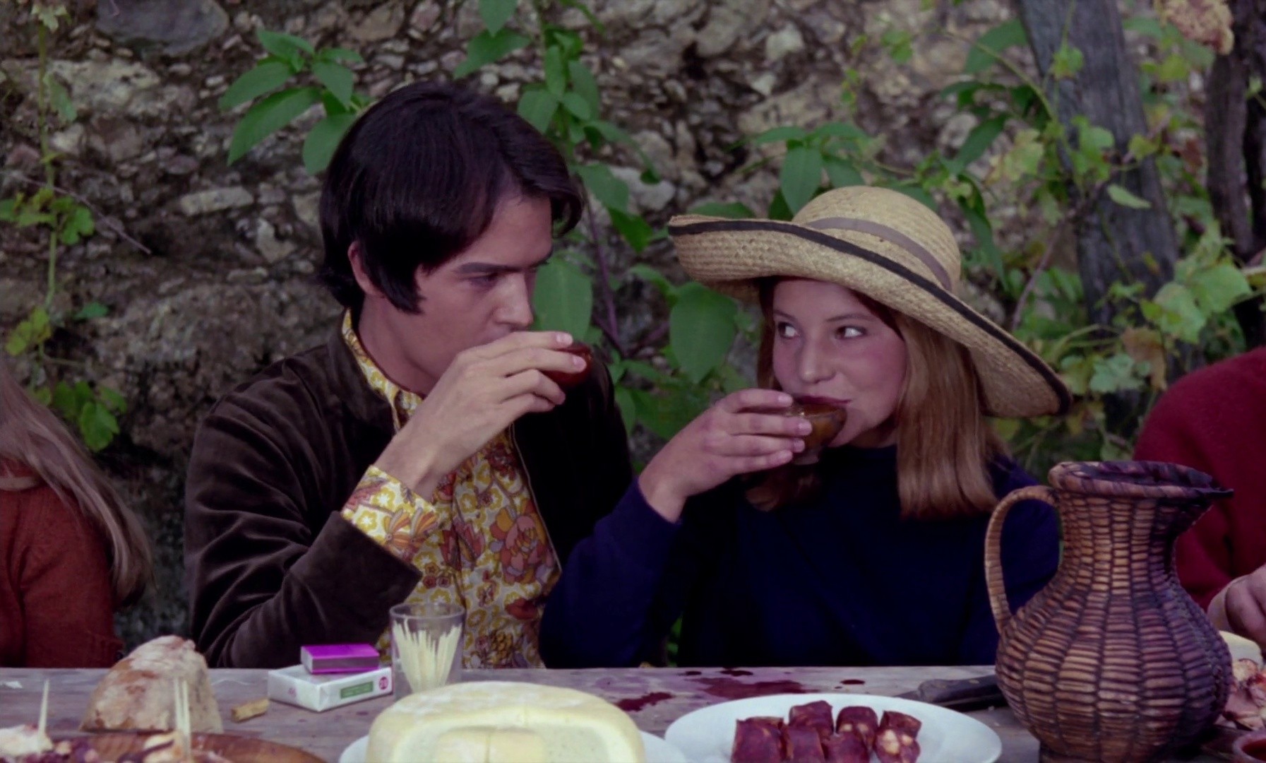 Juan y Junior... en un mundo diferente (1969) —  shot,  lighting