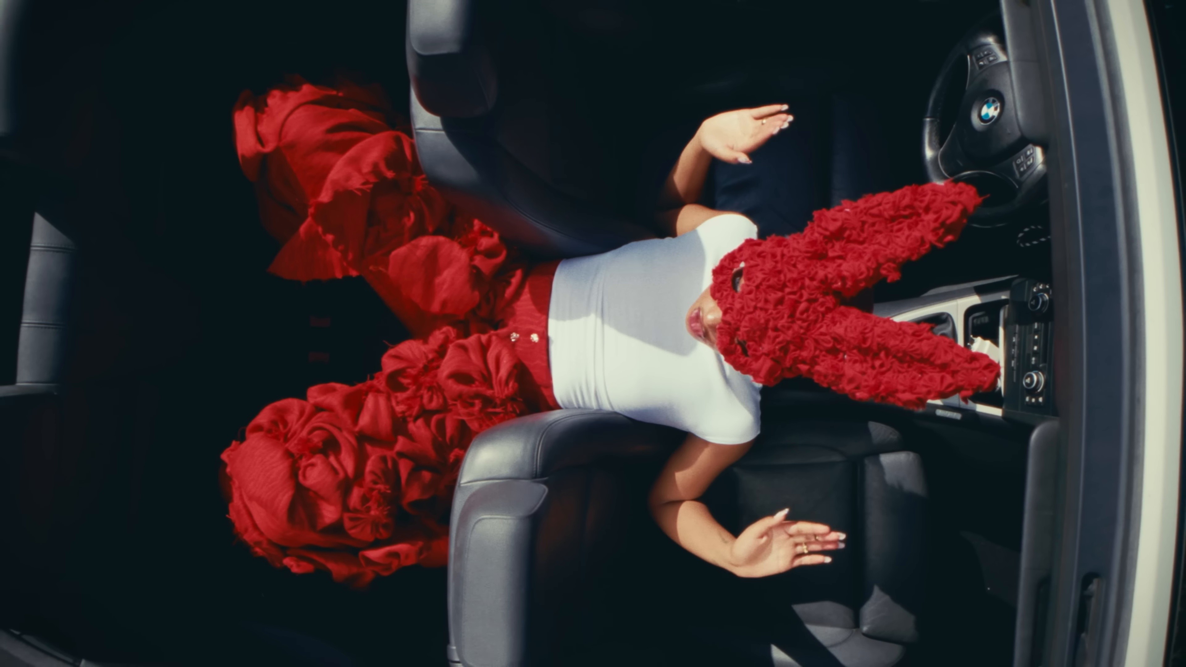 Ficar Por Cima (2025) —  shot,  lighting