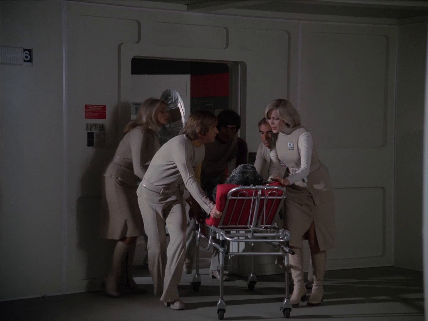 Cosmic Princess (1982) —  shot,  lighting