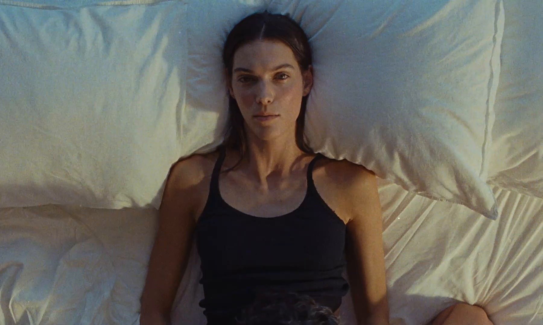 Tant pis pour elle (2025) —  shot,  lighting