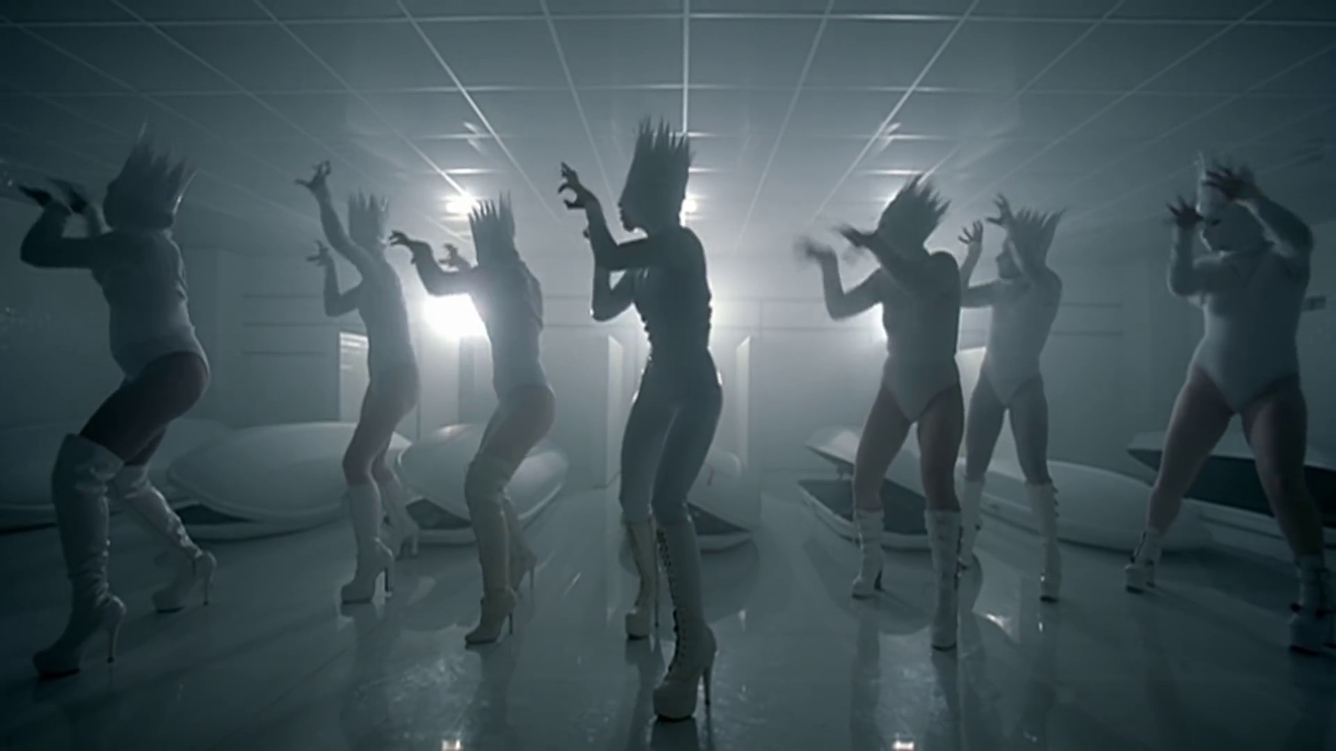 Bad Romance (2009) —  shot,  lighting