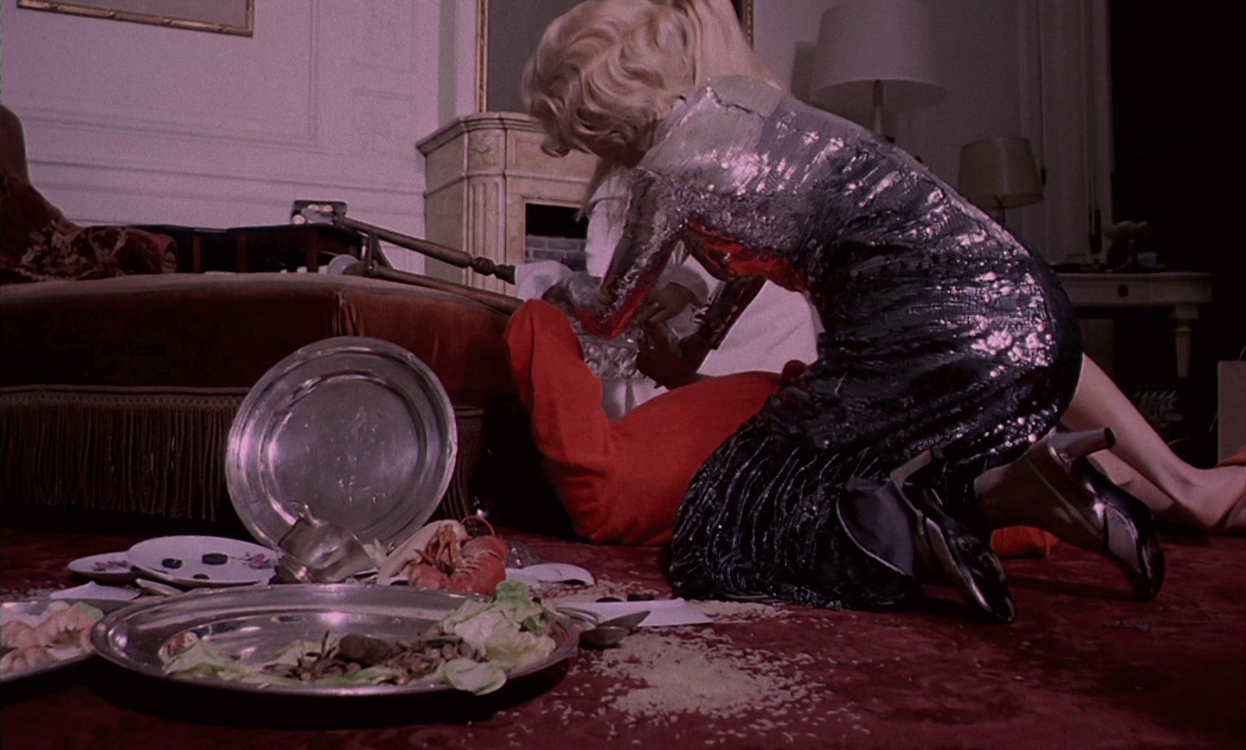 Daughters of Darkness (1971) —  shot,  lighting