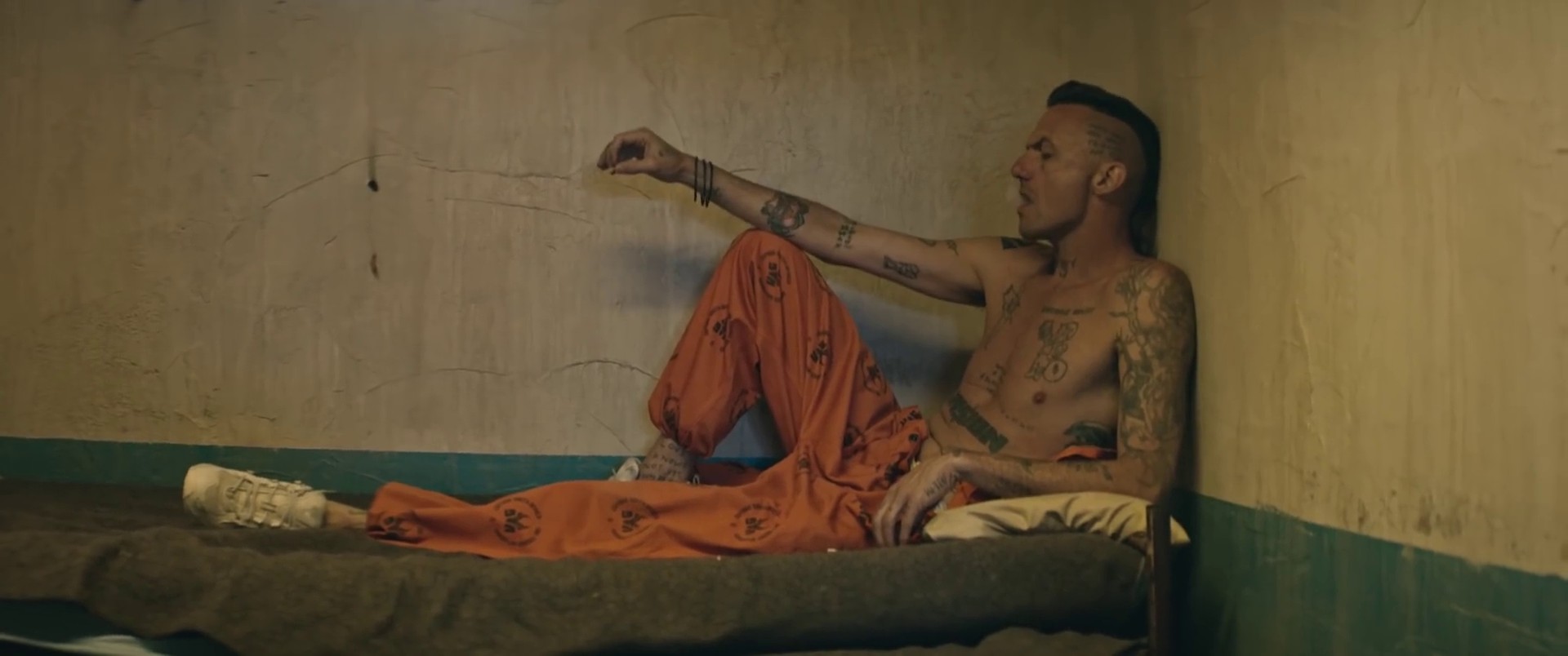 Baita Jou Sabela (2021) —  shot,  lighting