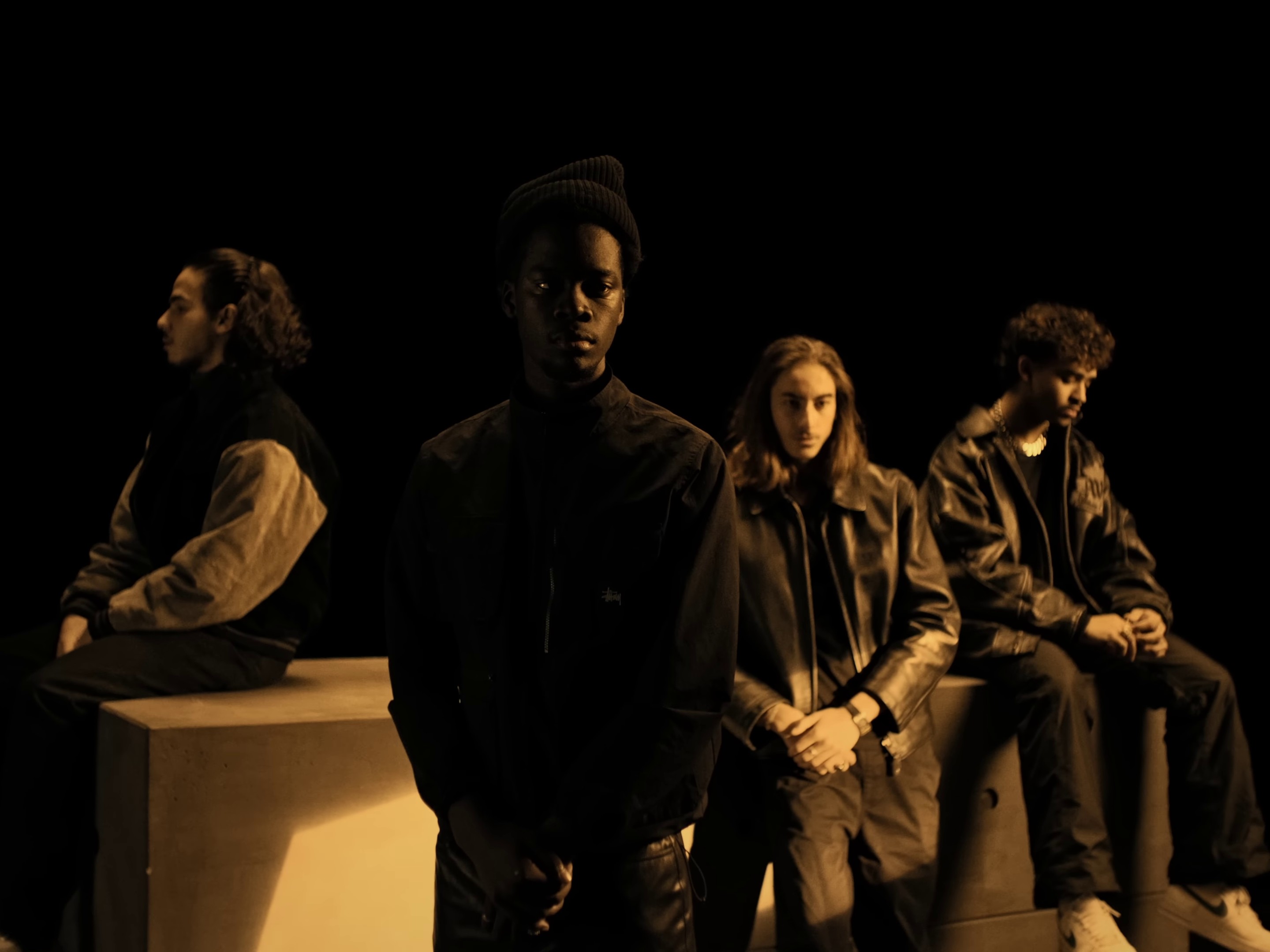 Joli (2022) —  shot,  lighting