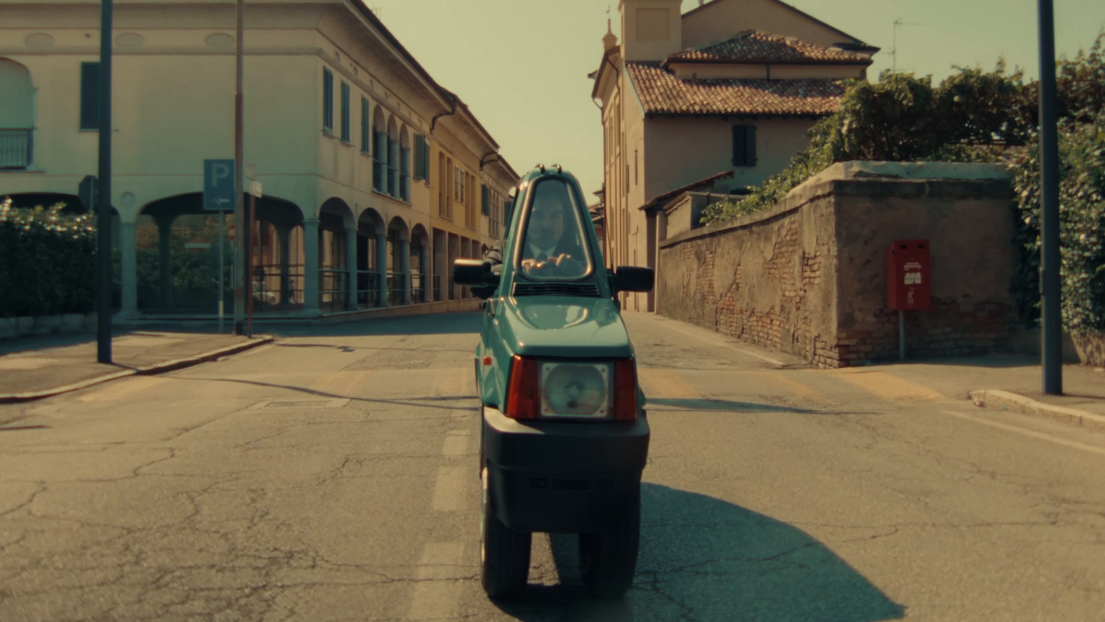 OK (2025) —  shot,  lighting