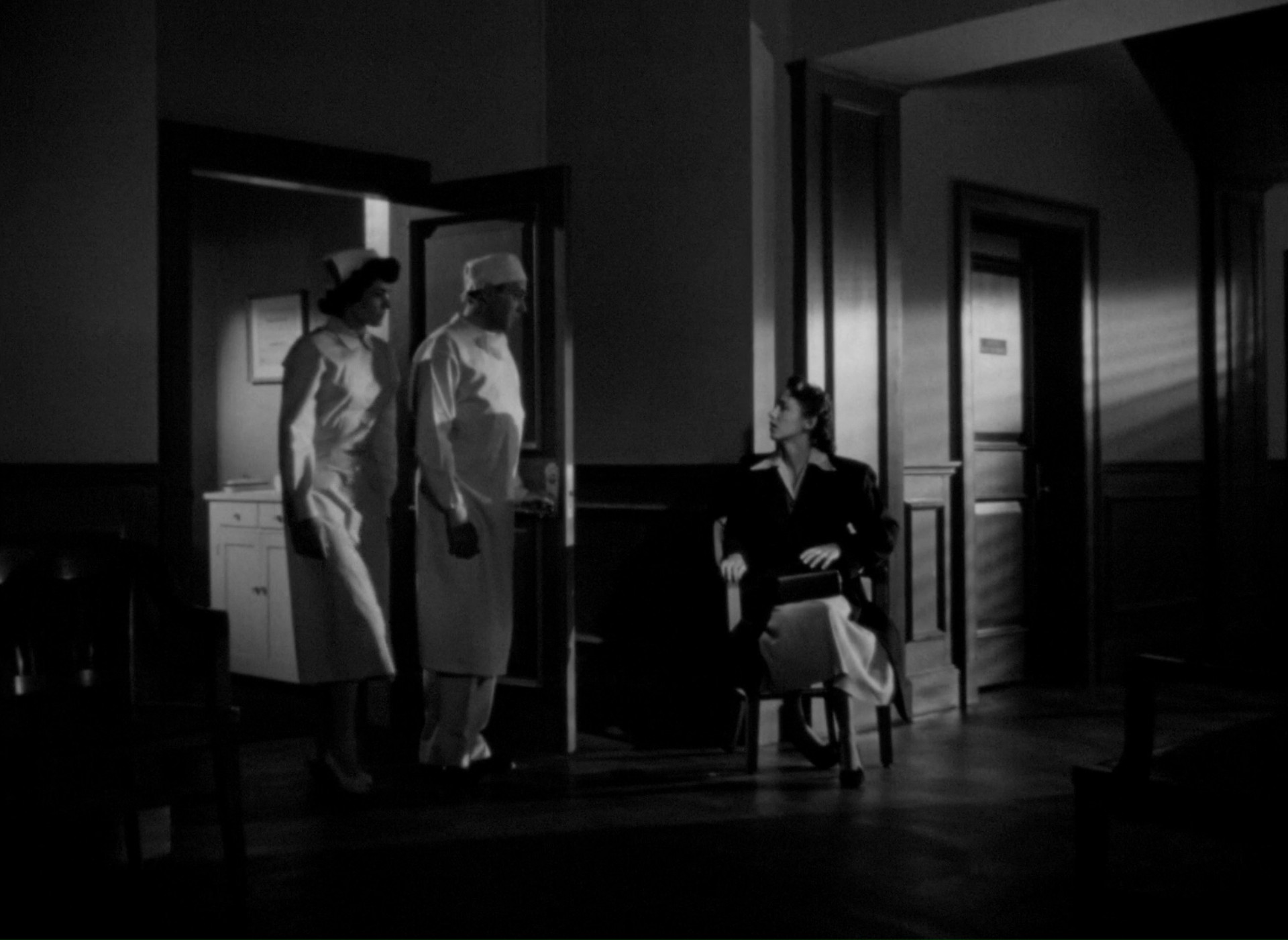 He Walked by Night (1948) —  shot,  lighting