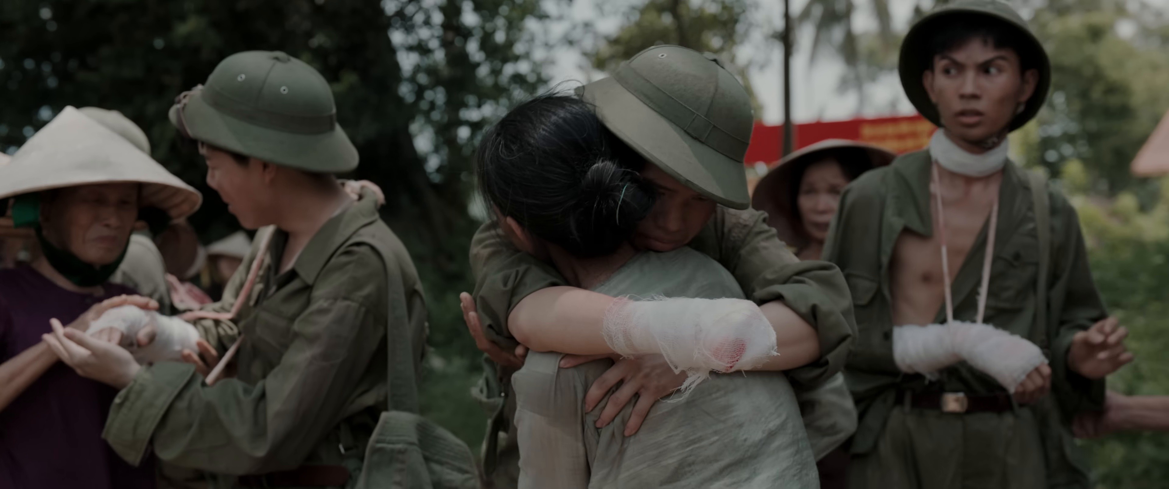 NỖI ĐAU GIỮA HÒA BÌNH (2025) —  shot,  lighting