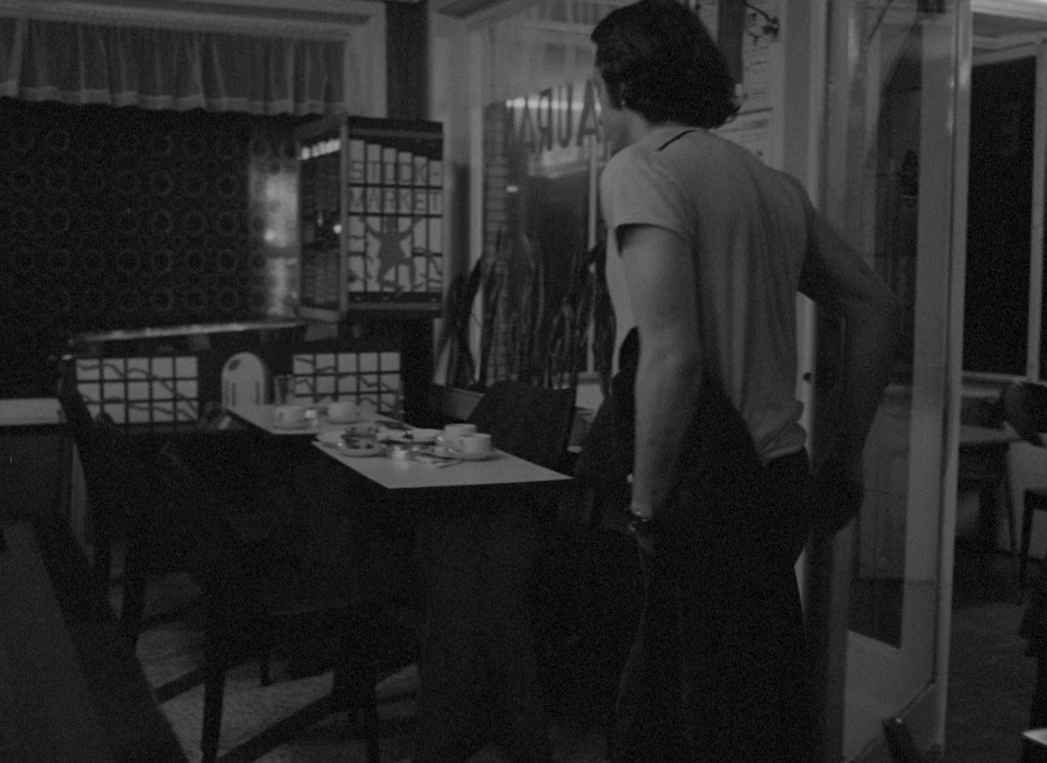 I, You, He, She (1984) —  shot,  lighting