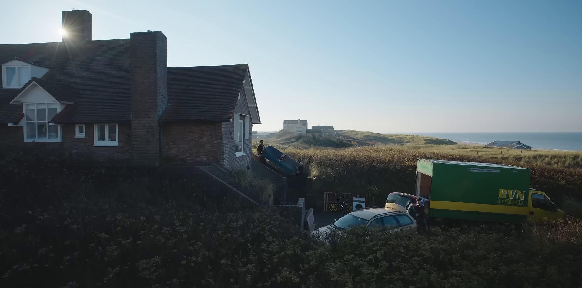 Amazon - Moving Day (2025) —  shot,  lighting