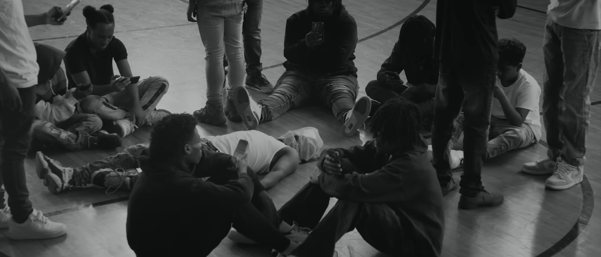 Smoke Break-Dance  (2023) —  shot,  lighting