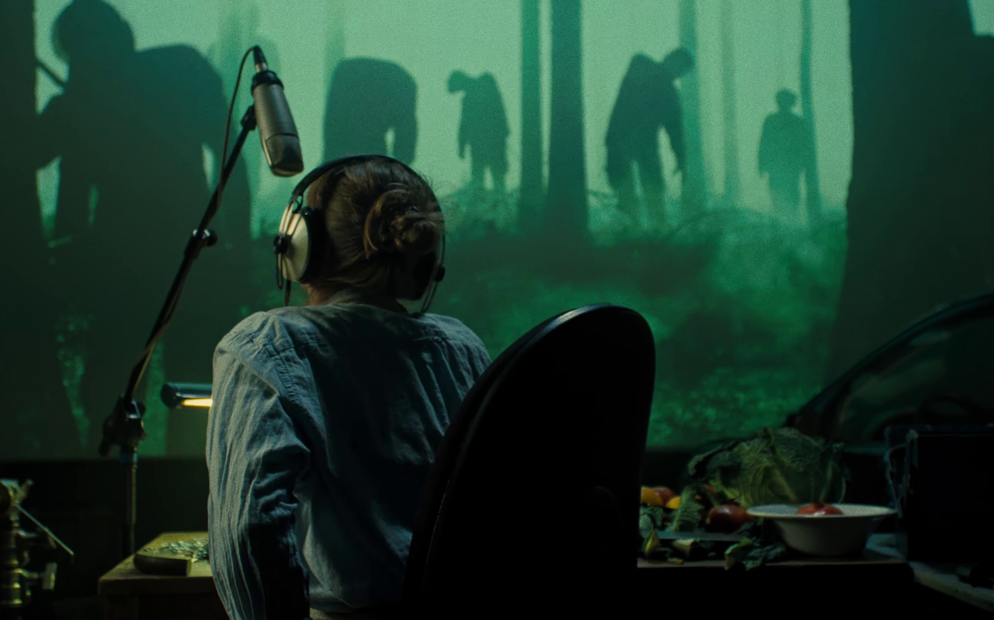 Backbone  (2023) —  shot,  lighting