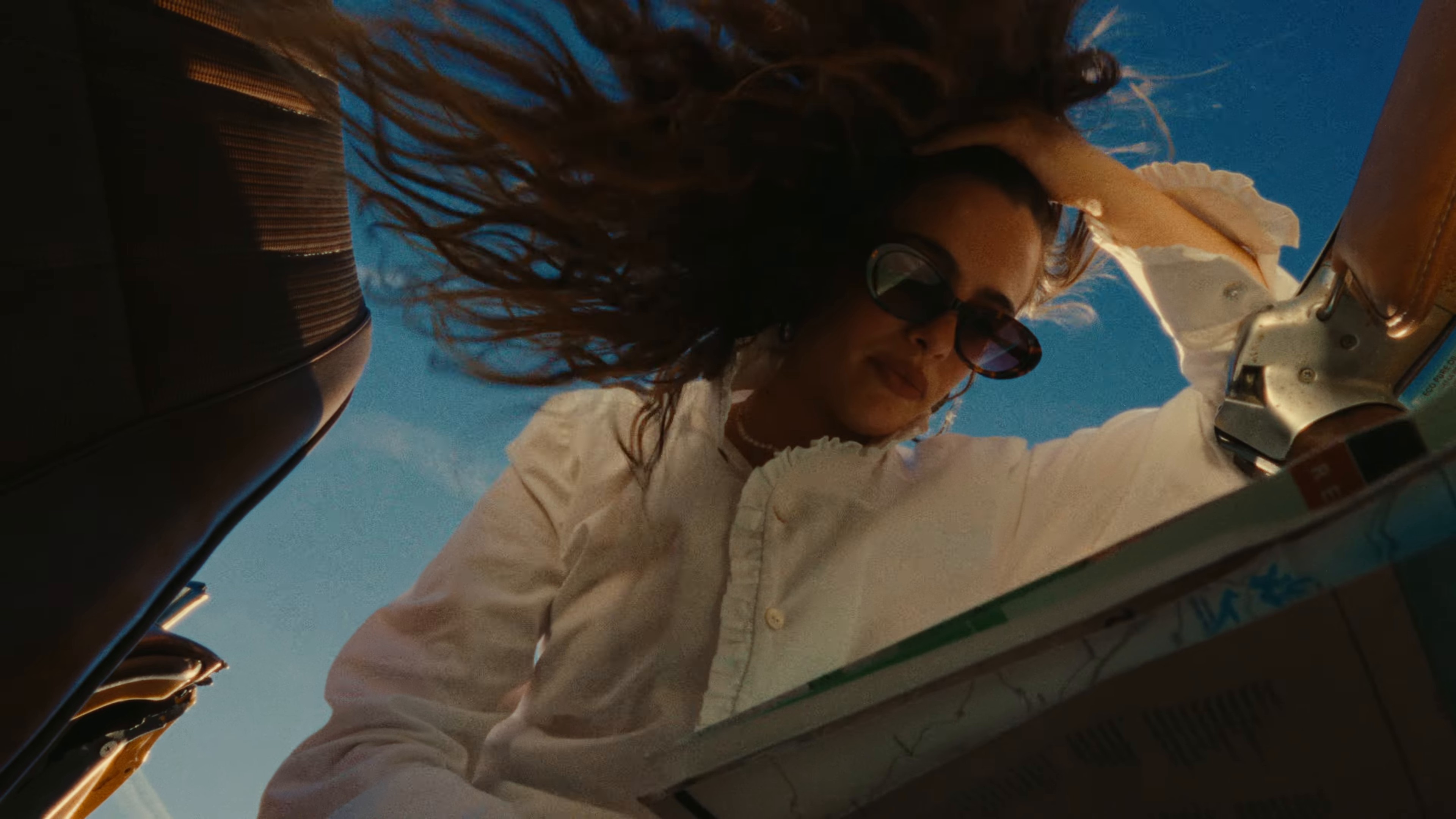 Abejas a la Miel (2024) —  shot,  lighting